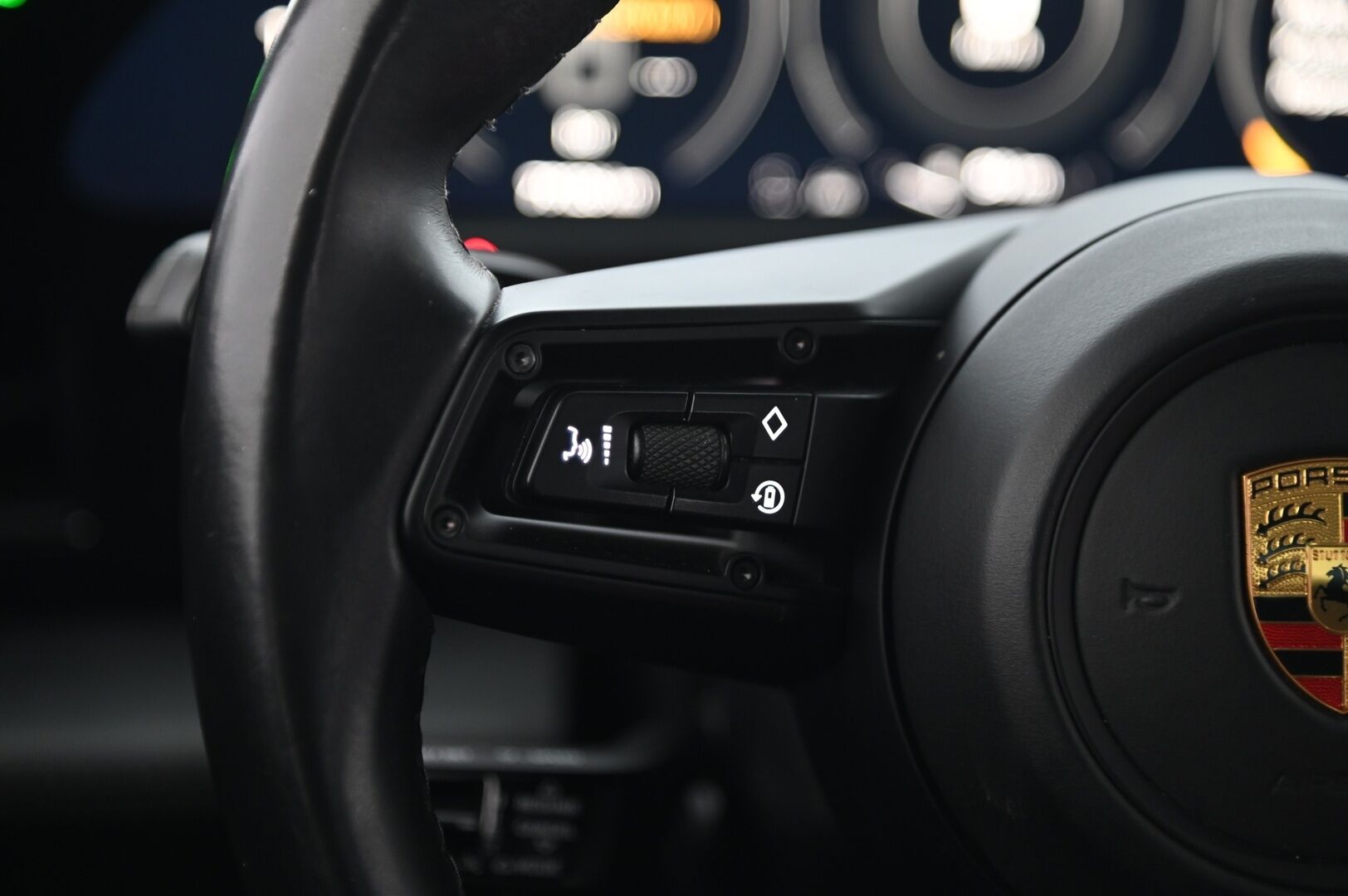 Porsche Taycan 2020 Turbo*Sport Chrono / Panorama / Ilmalämpöpumppu / BOSE / Adapt.vakkari / Ilma-alusta* - *2x renkaat&vantee*