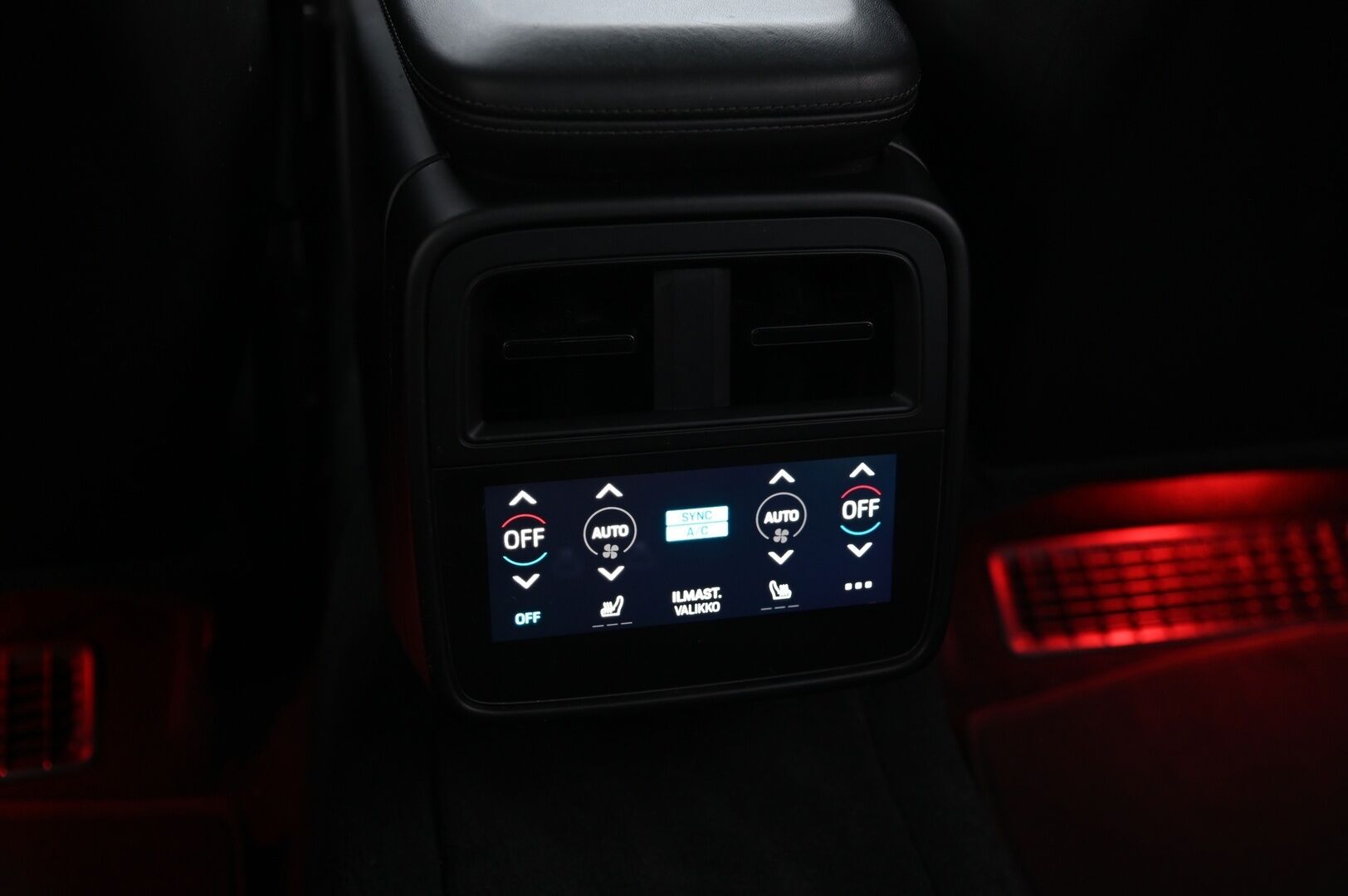 Porsche Taycan 2020 Turbo*Sport Chrono / Panorama / Ilmalämpöpumppu / BOSE / Adapt.vakkari / Ilma-alusta* - *2x renkaat&vantee*