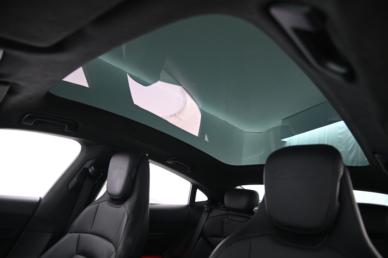 Porsche Taycan 2020 Turbo*Sport Chrono / Panorama / Ilmalämpöpumppu / BOSE / Adapt.vakkari / Ilma-alusta* - *2x renkaat&vantee*