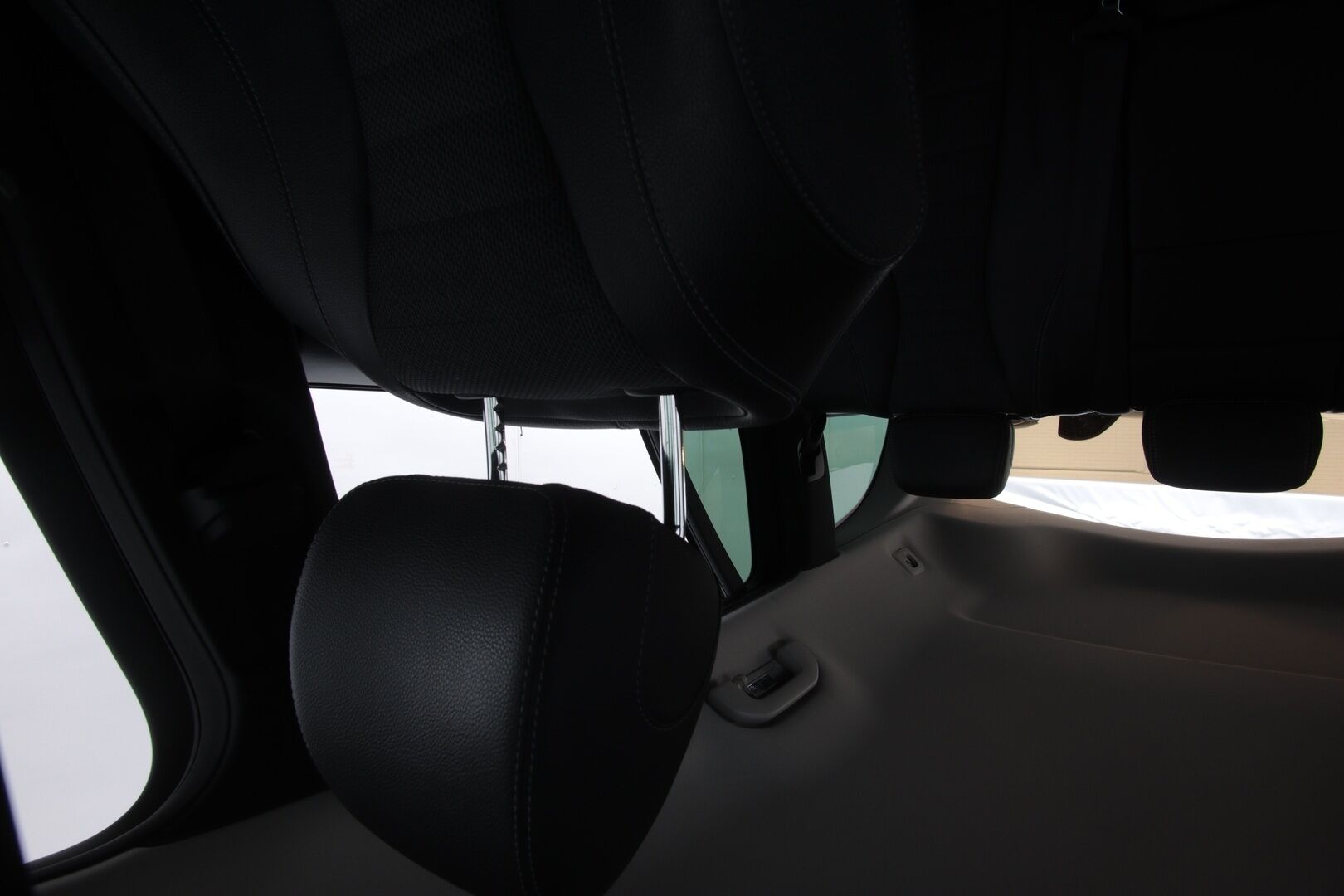 Mercedes-Benz E 2017 350 d T A Business *Webasto / Sähköinen vetokoukku / Peruutuskamera / Parkkitutkat / Hyvät kitkat / 2x renkaat* - Huippusiisti voimanpesä!