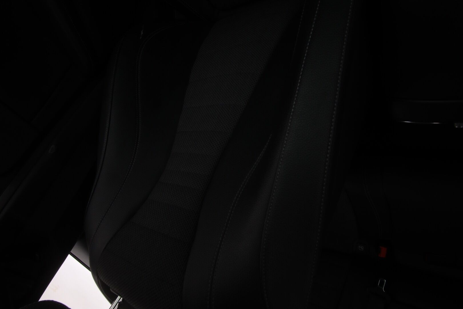 Mercedes-Benz E 2017 350 d T A Business *Webasto / Sähköinen vetokoukku / Peruutuskamera / Parkkitutkat / Hyvät kitkat / 2x renkaat* - Huippusiisti voimanpesä!