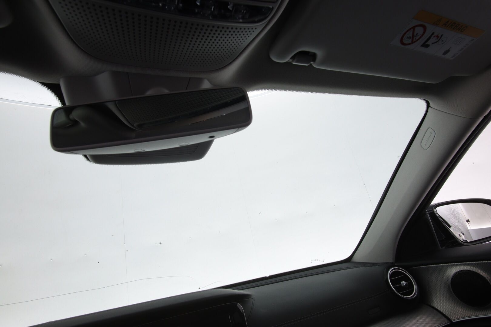 Mercedes-Benz E 2017 350 d T A Business *Webasto / Sähköinen vetokoukku / Peruutuskamera / Parkkitutkat / Hyvät kitkat / 2x renkaat* - Huippusiisti voimanpesä!