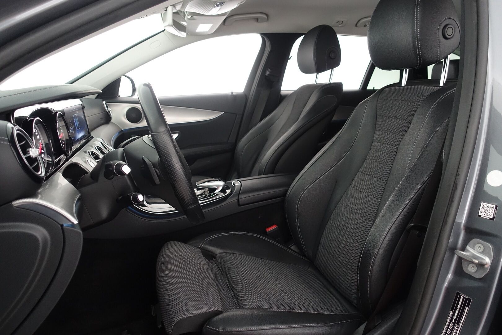 Mercedes-Benz E 2017 350 d T A Business - | Webasto | Sähköinen vetokoukku | Peruutuskamera | Parkkitutkat | Hyvät kitkat | 2x OEM Vanteet |