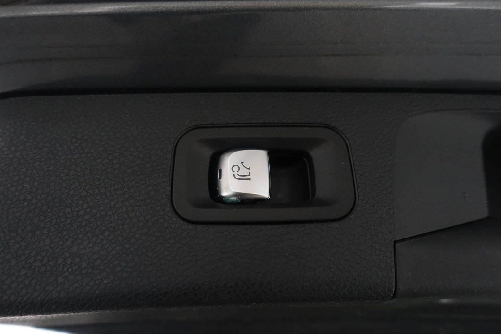 Mercedes-Benz E 2017 350 d T A Business - | Webasto | Sähköinen vetokoukku | Peruutuskamera | Parkkitutkat | Hyvät kitkat | 2x OEM Vanteet |