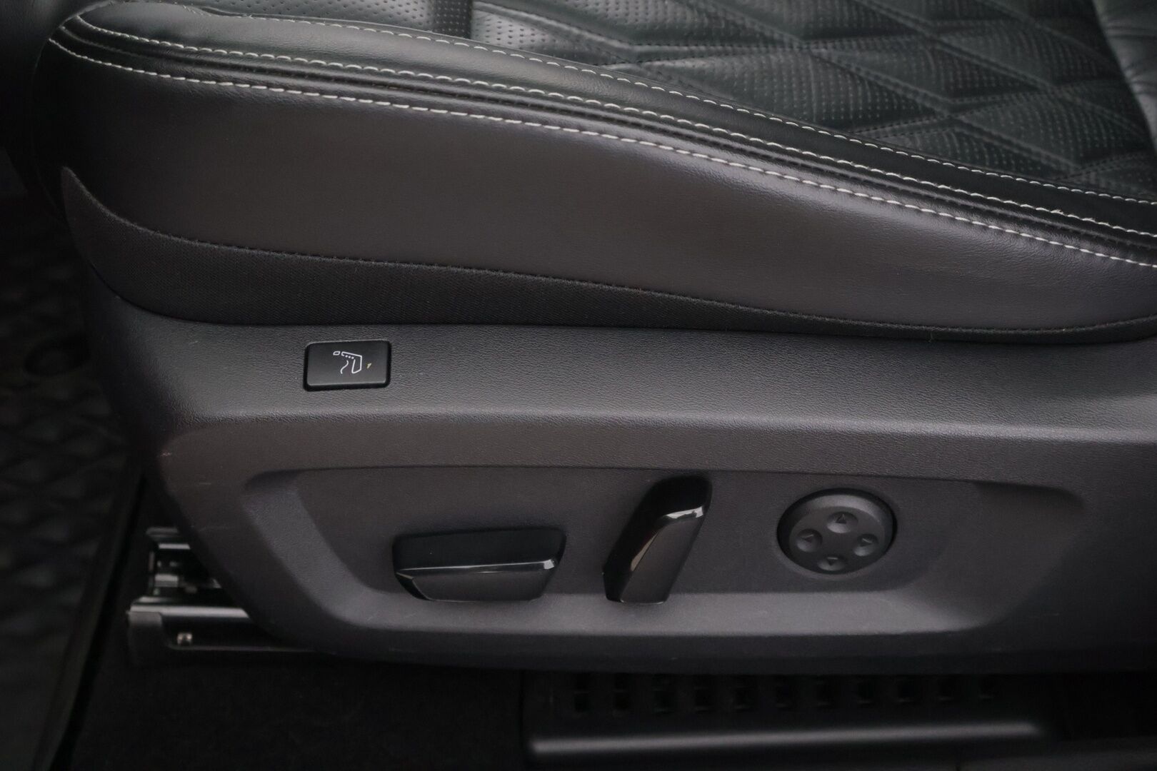 Nissan Qashqai 2022 MHEV 158 Xtronic 2WD Tekna+ *Adapti vakkari / 360-kamera / Bose / Panorama / HUD / Hierovat muistipenkit!* - *Huippuvarusteltu / Tilava / Turvallinen!*