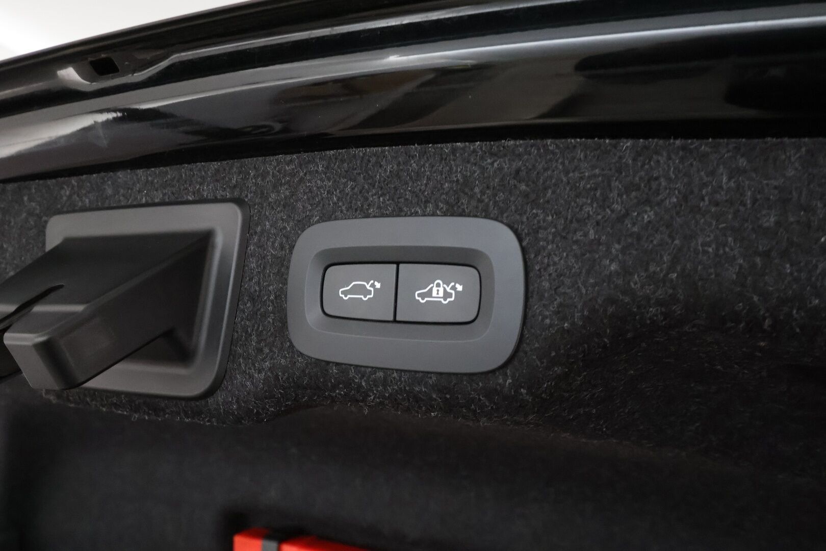 Volvo S90 2022 B5 AWD D-MHEV Business aut *ACC / P.kamera / Full LED / Koukku / Webasto / Vaaleat nahat / Navi / KeylessGo* - Facelift / 1.Om Suomi-auto / Kahdet renkaat aluvanteilla - HULLU BLACKWEEK KORKOTARJOUS 2,49%