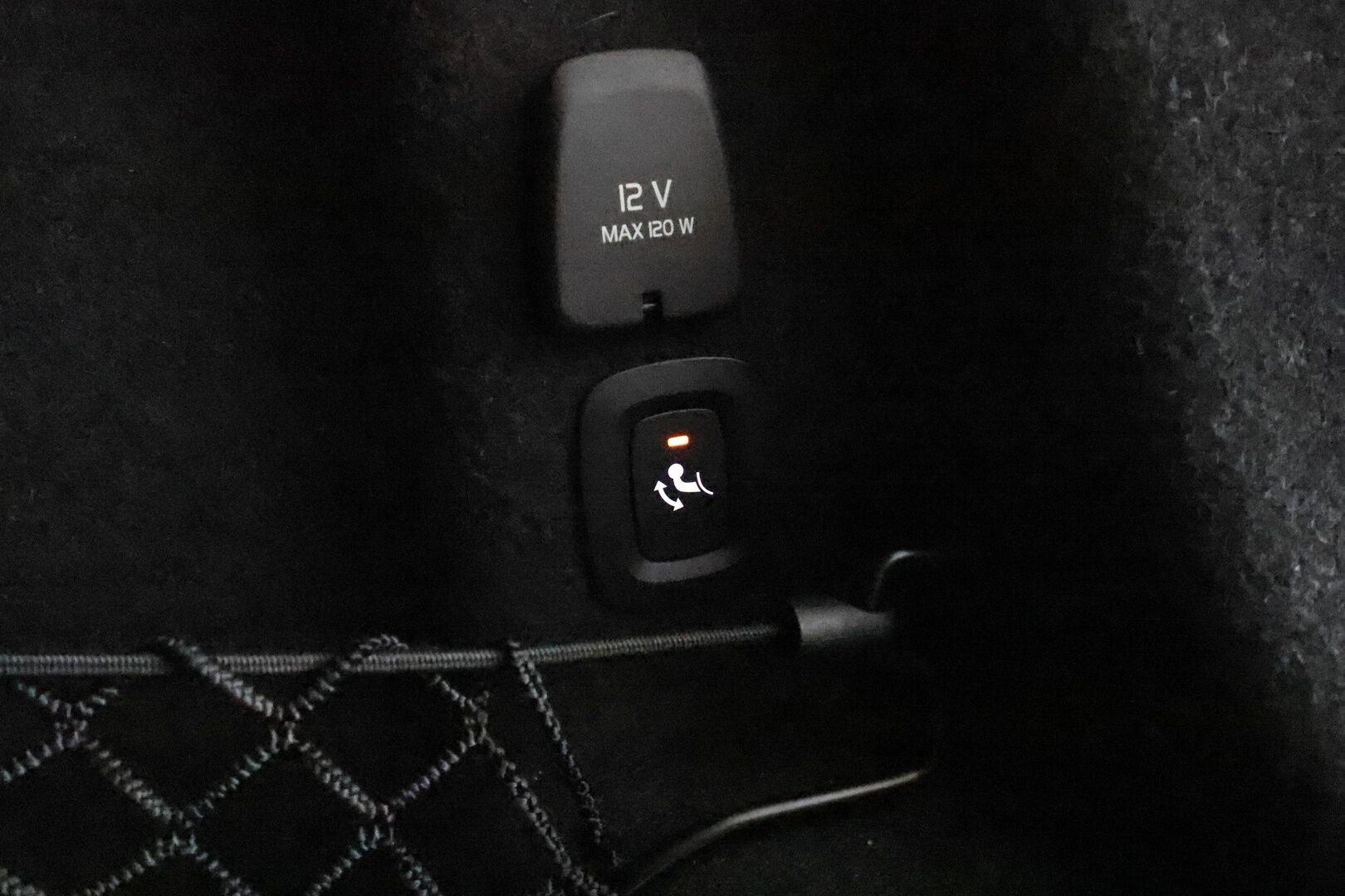 Volvo S90 2022 B5 AWD D-MHEV Business aut *ACC / P.kamera / Full LED / Koukku / Webasto / Vaaleat nahat / Navi / KeylessGo* - Facelift / 1.Om Suomi-auto / Kahdet renkaat aluvanteilla - HULLU BLACKWEEK KORKOTARJOUS 2,49%