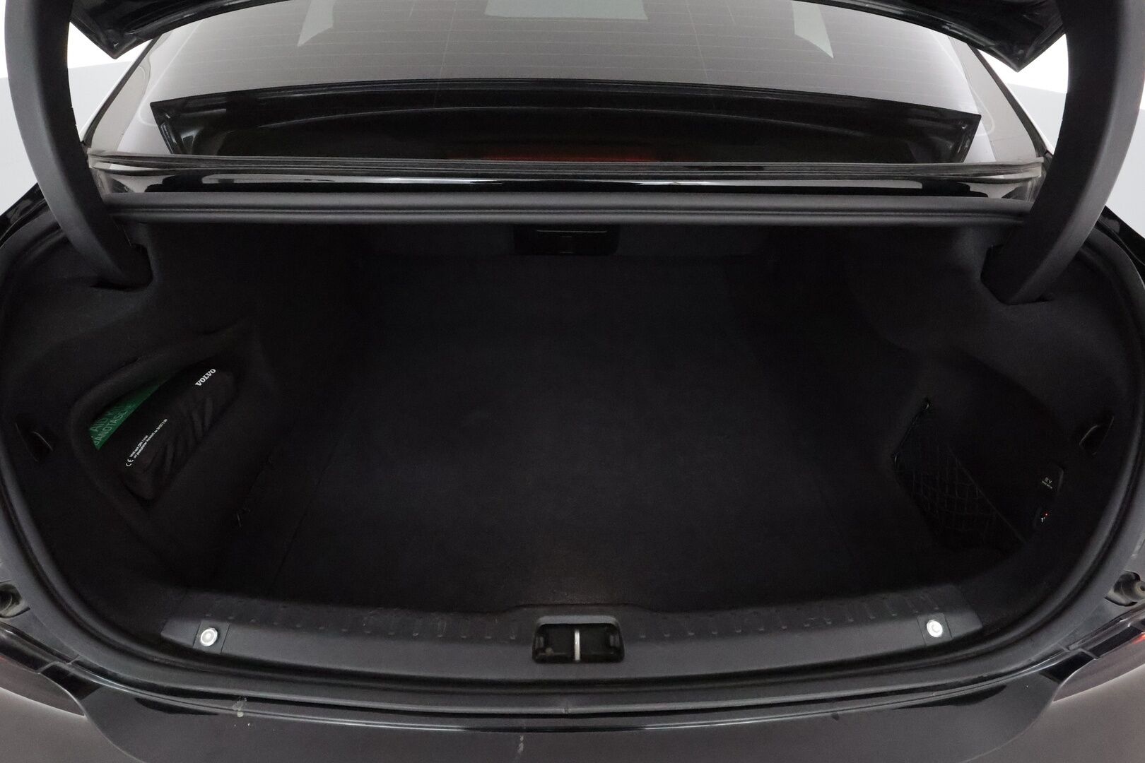 Volvo S90 2022 B5 AWD D-MHEV Business aut *ACC / P.kamera / Full LED / Koukku / Webasto / Vaaleat nahat / Navi / KeylessGo* - Facelift / 1.Om Suomi-auto / Kahdet renkaat aluvanteilla / Merkkihuollettu