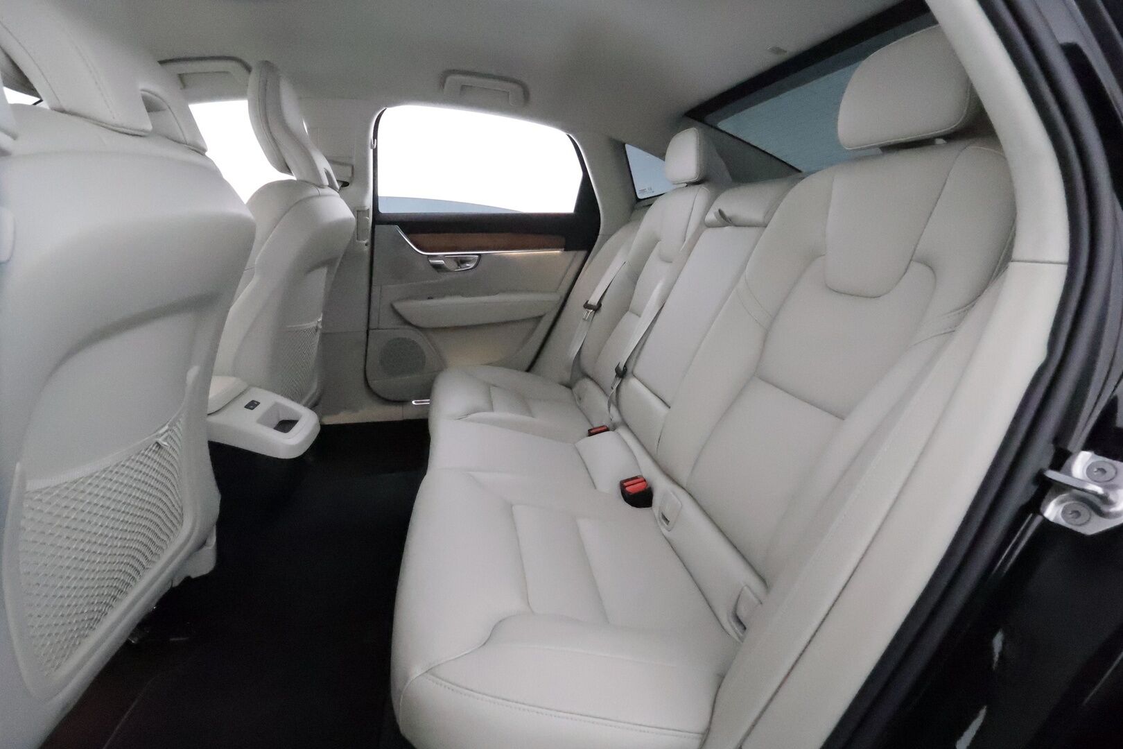 Volvo S90 2022 B5 AWD D-MHEV Business aut *ACC / P.kamera / Full LED / Koukku / Webasto / Vaaleat nahat / Navi / KeylessGo* - Facelift / 1.Om Suomi-auto / Kahdet renkaat aluvanteilla - Osta nyt, maksa vasta ensi vuonna