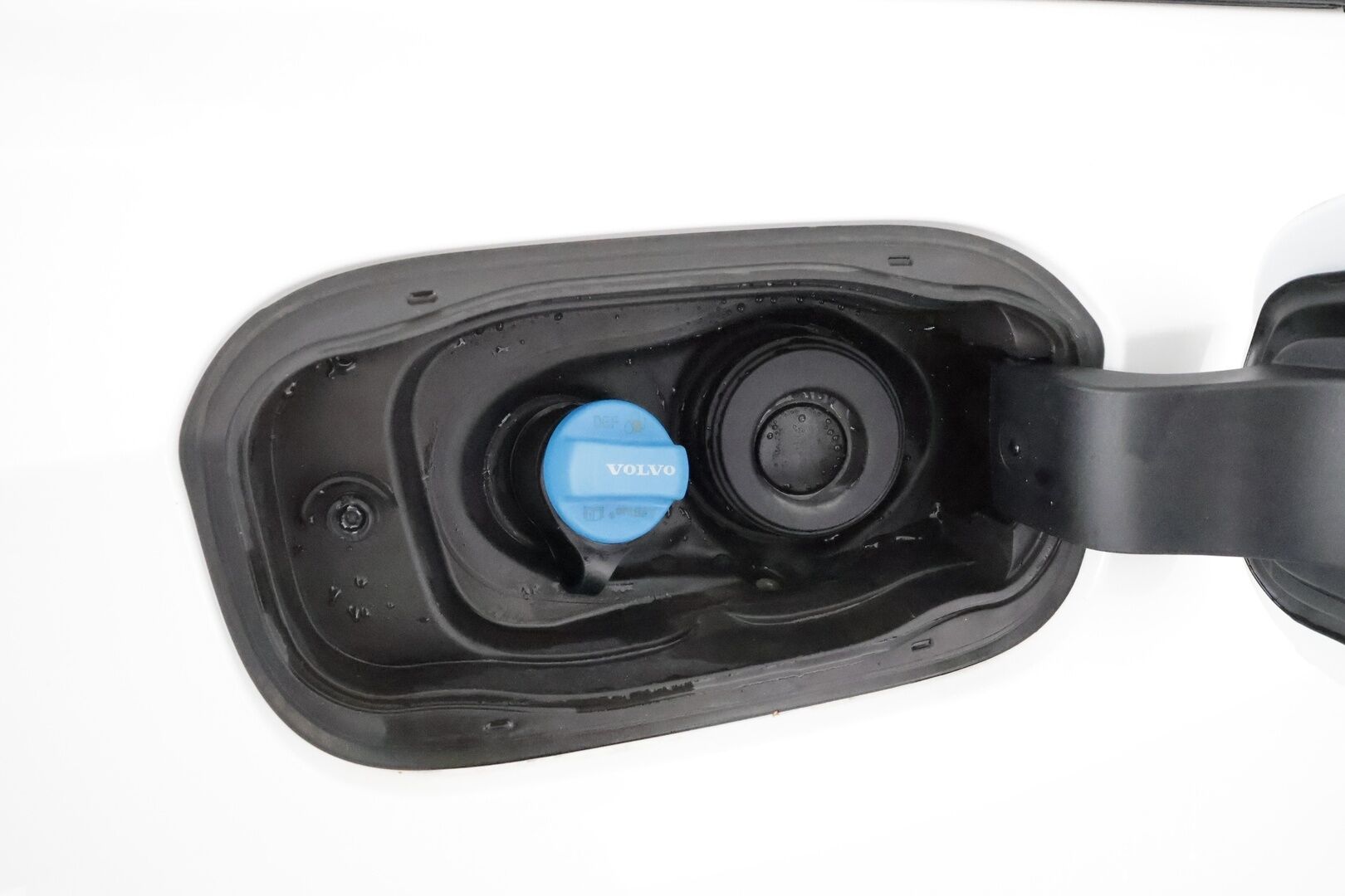 Volvo V60 Cross Country 2022 B4 AWD D-MHEV Business Edition aut *ACC / P.kamera / Webasto / Koukku / Vaaleat nahat / LED / Navi* - Suomi-auto - HULLUT BLACKWEEK JATKOT - KORKOTARJOUS 2,49%