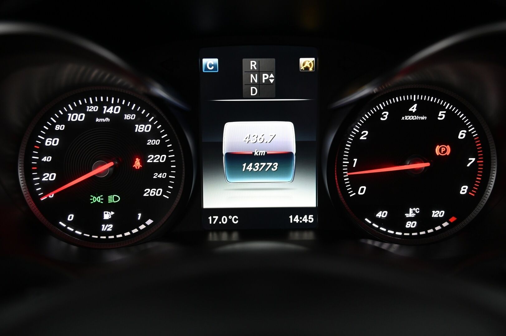 Mercedes-Benz C 2016 180 Coupé **Panorama / P.kamera / navi / Juuri katsastettu!** - *Juuri merkkihuollettu! / 2x renkaat&vanteet* - HULLUT VÄLIPÄIVÄT KORKOTARJOUS 2,49%