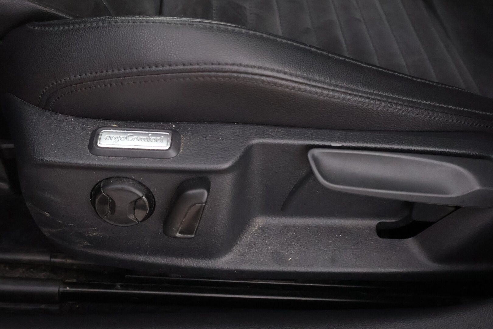 VOLKSWAGEN PASSAT 2016 Variant GTE Plug-In Hybrid 160 kW DSG-automaatti - YritysOutlet - Myydään vain yrityksille - - YritysOutlet - Myydään vain yrityksille