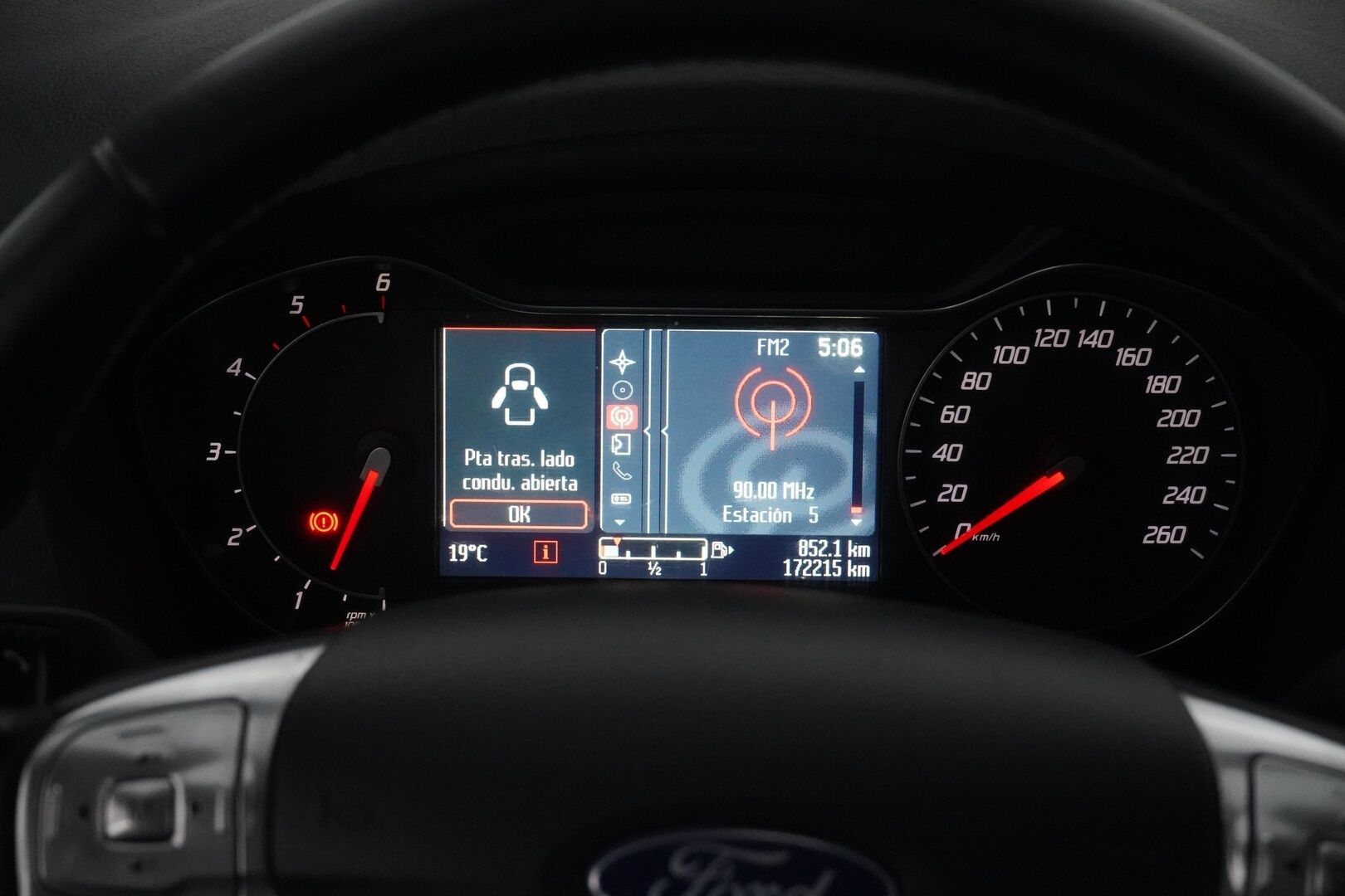Ford S-Max 2015 2,0 TDCi 140 hv Trend M6 5-ovinen - 7 Paikkainen | Vakkari | Lohko | Tutkat | Hyvät huollot | Kahdet renkaat alumiinivantein - KORKO VAIN 3,99 %
