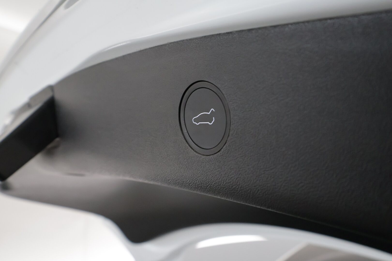 Tesla Model 3 2022 Performance **FSD / AMD Ryzen / Vaalea nahkasisusta / Matrix LED / Lämpöpumppu / Kahdet vanteet** - 3,99 % KORKOTARJOUS TÄHÄN AUTOON - 1-om. Suomi-auto / Akku kuntotarkistettu / Lasikatto / P.kamera / Premium Audio