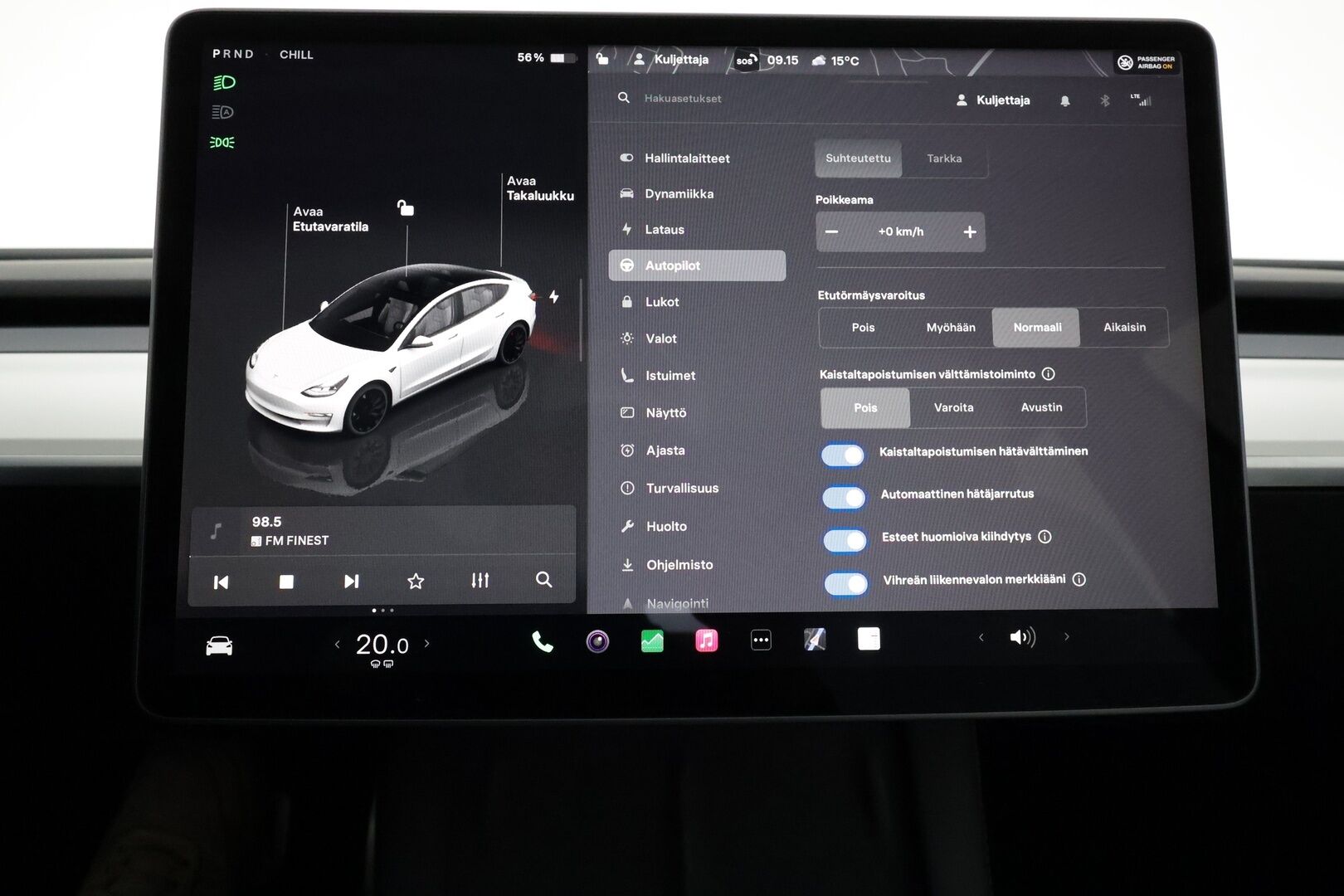 Tesla Model 3 2022 Performance **FSD / AMD Ryzen / Vaalea nahkasisusta / Matrix LED / Lämpöpumppu / Kahdet vanteet** - 3,99 % KORKOTARJOUS TÄHÄN AUTOON - 1-om. Suomi-auto / Akku kuntotarkistettu / Lasikatto / P.kamera / Premium Audio