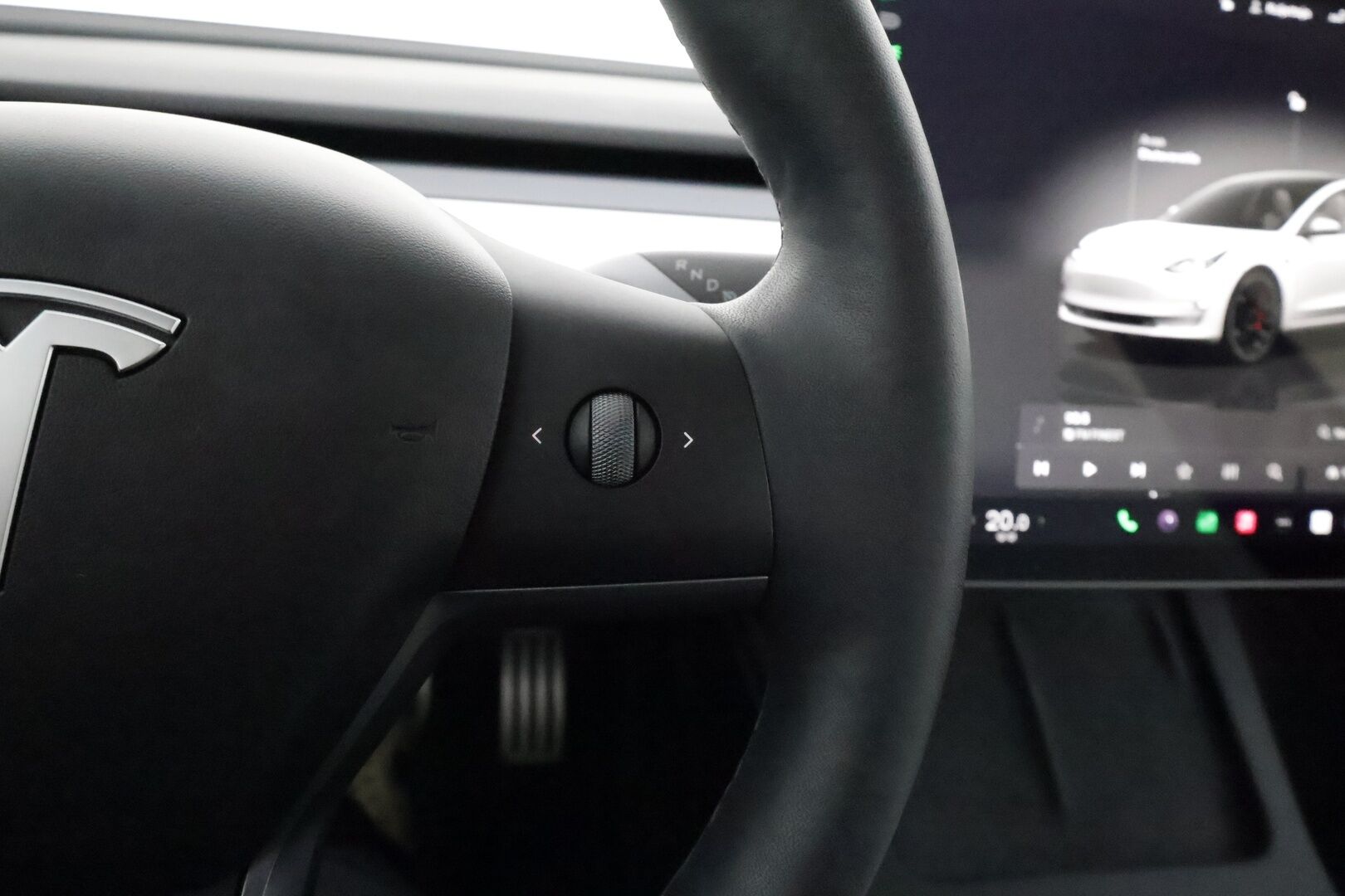 Tesla Model 3 2022 Performance **FSD / AMD Ryzen / Vaalea nahkasisusta / Matrix LED / Lämpöpumppu / Kahdet vanteet** - 3,99 % KORKOTARJOUS TÄHÄN AUTOON - 1-om. Suomi-auto / Akku kuntotarkistettu / Lasikatto / P.kamera / Premium Audio