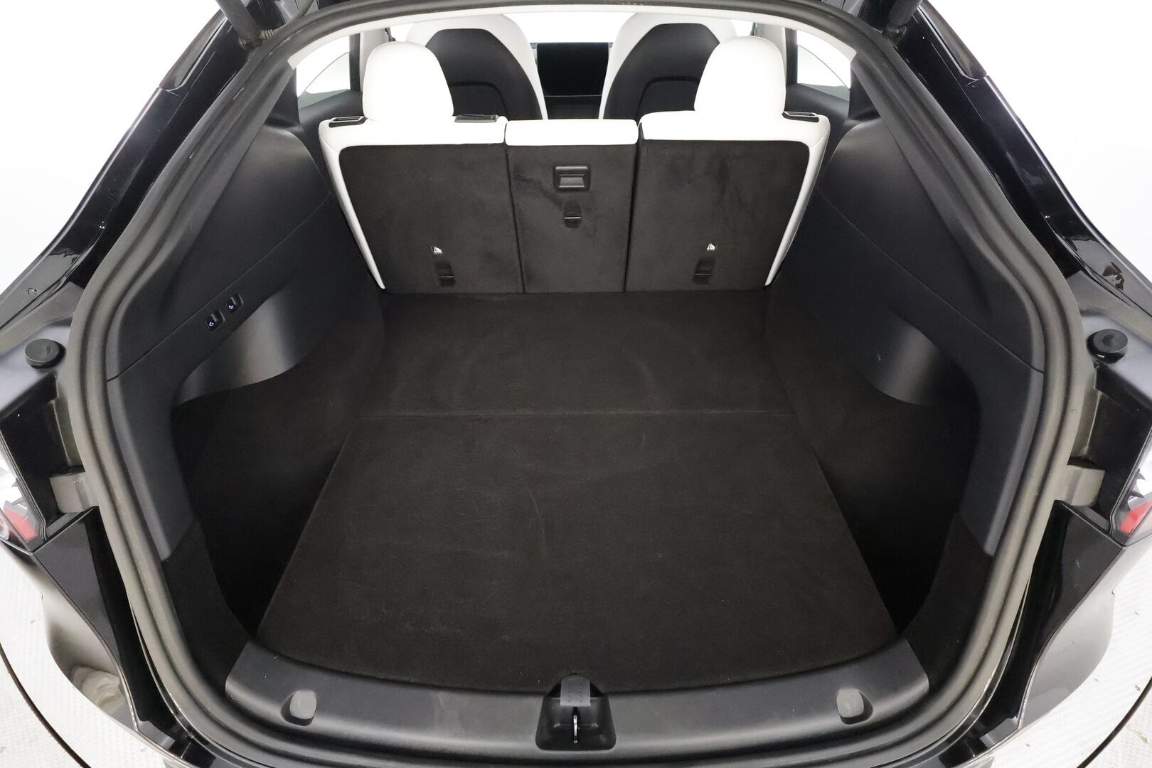 Tesla Model Y 2022 Long Range - | ILP | Koukku | Lasikatto | ACC | Matrix-LED | Muistipenkki | Premium Audio | Navi | Kaistavahti | Keyless | 1-om Suomi-auto  2x Latauskaapelit | Kahdet renkaat |
