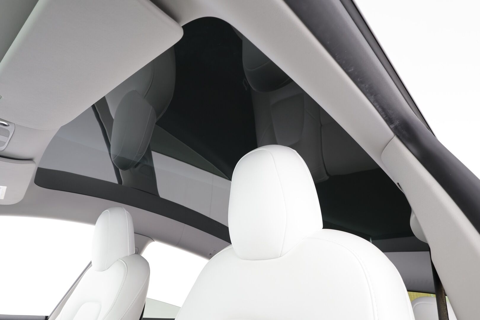 Tesla Model Y 2022 Long Range - | ILP | Koukku | Lasikatto | ACC | Matrix-LED | Muistipenkki | Premium Audio | Navi | Kaistavahti | Keyless | 1-om Suomi-auto  2x Latauskaapelit | Kahdet renkaat |