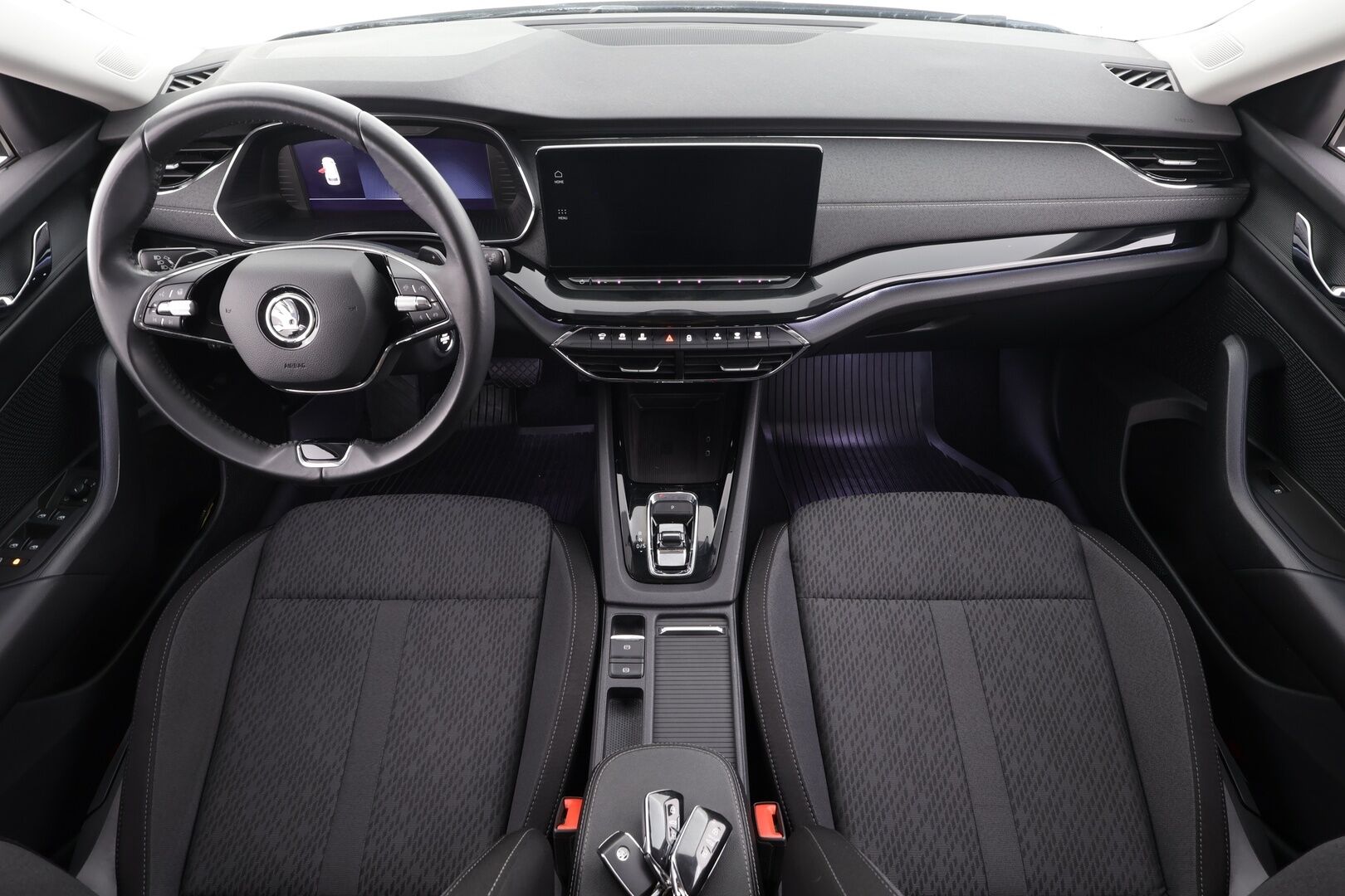 Skoda Octavia 2021 Combi 2,0 TDI 150 Style DSG * ACC / P.kamera / Matrix LED / Webasto / Navi / KeylessGo / Sähköluukku * - 1.Om Suomi-auto / Kahdet renkaat aluvanteilla 