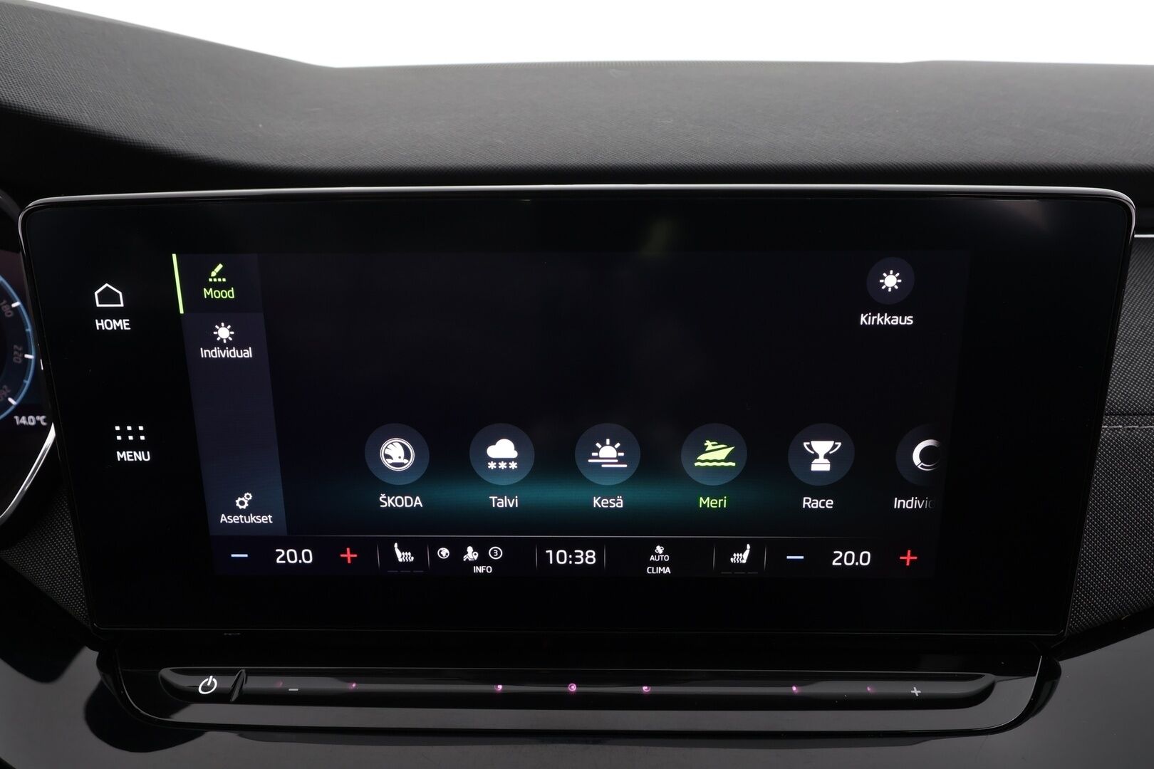 Skoda Octavia 2021 Combi 2,0 TDI 150 Style DSG * ACC / P.kamera / Matrix LED / Webasto / Navi / KeylessGo / Sähköluukku * - HULLU BLACKWEEK KORKOTARJOUS 2,49%