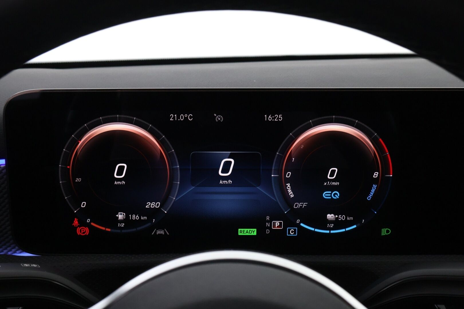 Mercedes-Benz A 2022 250 e A sedan Business Edition * Suomiauto / Widescreen / Peruutuskamera / Puolinahkasisusta / LED / Ratinlämmitys - Merkkihuollettu / Pienet kilometrit / Huippuyksilö!