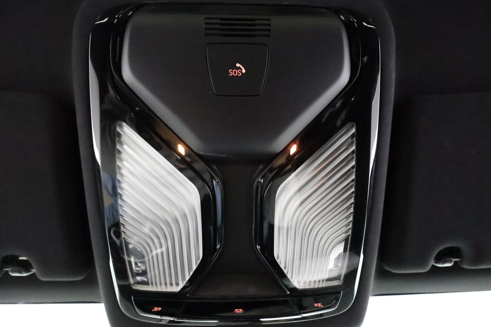 BMW 520 2022 G30 Sedan 520i A MHEV * Vakkari / Webasto / LED / Facelift / Kamera / Apple&Android / HiFi / Ratinlämmitin * - 1.Om Suomi-auto / Merkkihuollettu / Kahdet Renkaat