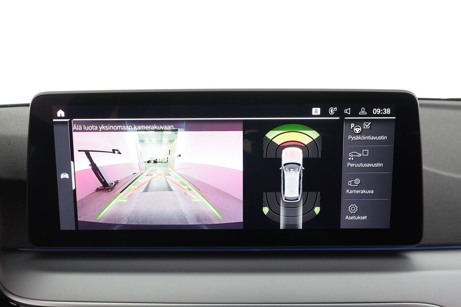 BMW 530 2022 G31 Touring 530e xDrive A Charged Edition * ACC / Akkukäyttöinen lisälämmitin / Osasähköt / P.Kamera / Comfort access * - 1.Om Suomi-auto / Kahdet Renkaat - HULLUT AVAJAISHULINAT KORKOTARJOUS 3,29 %