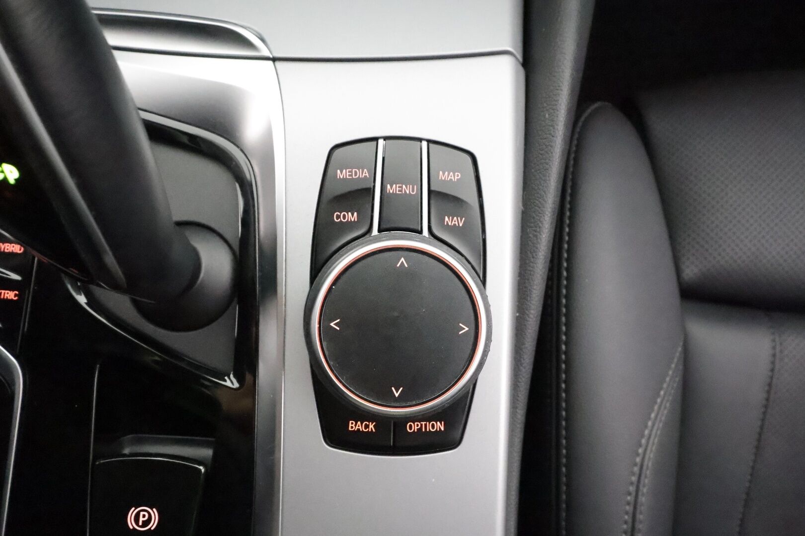 BMW 530 2022 G31 Touring 530e xDrive A Charged Edition * ACC / Akkukäyttöinen lisälämmitin / Osasähköt / P.Kamera / Comfort access * - 1.Om Suomi-auto / Kahdet Renkaat - HULLUT AVAJAISHULINAT KORKOTARJOUS 3,29 %