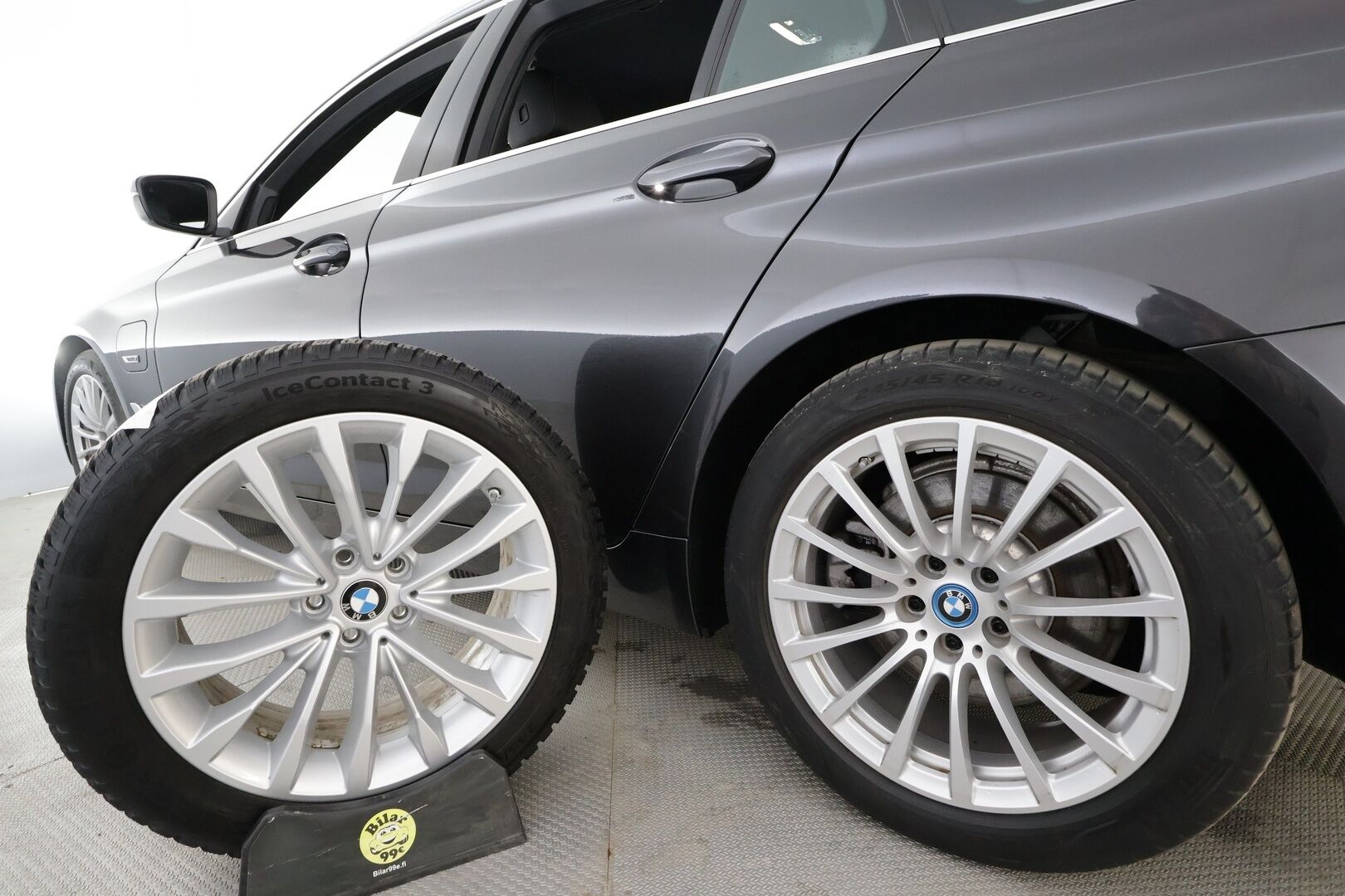 BMW 530 2022 G31 Touring 530e xDrive A Charged Edition * ACC / Akkukäyttöinen lisälämmitin / Osasähköt / P.Kamera / Comfort access * - 1.Om Suomi-auto / Kahdet Renkaat - HULLUT AVAJAISHULINAT KORKOTARJOUS 3,29 %