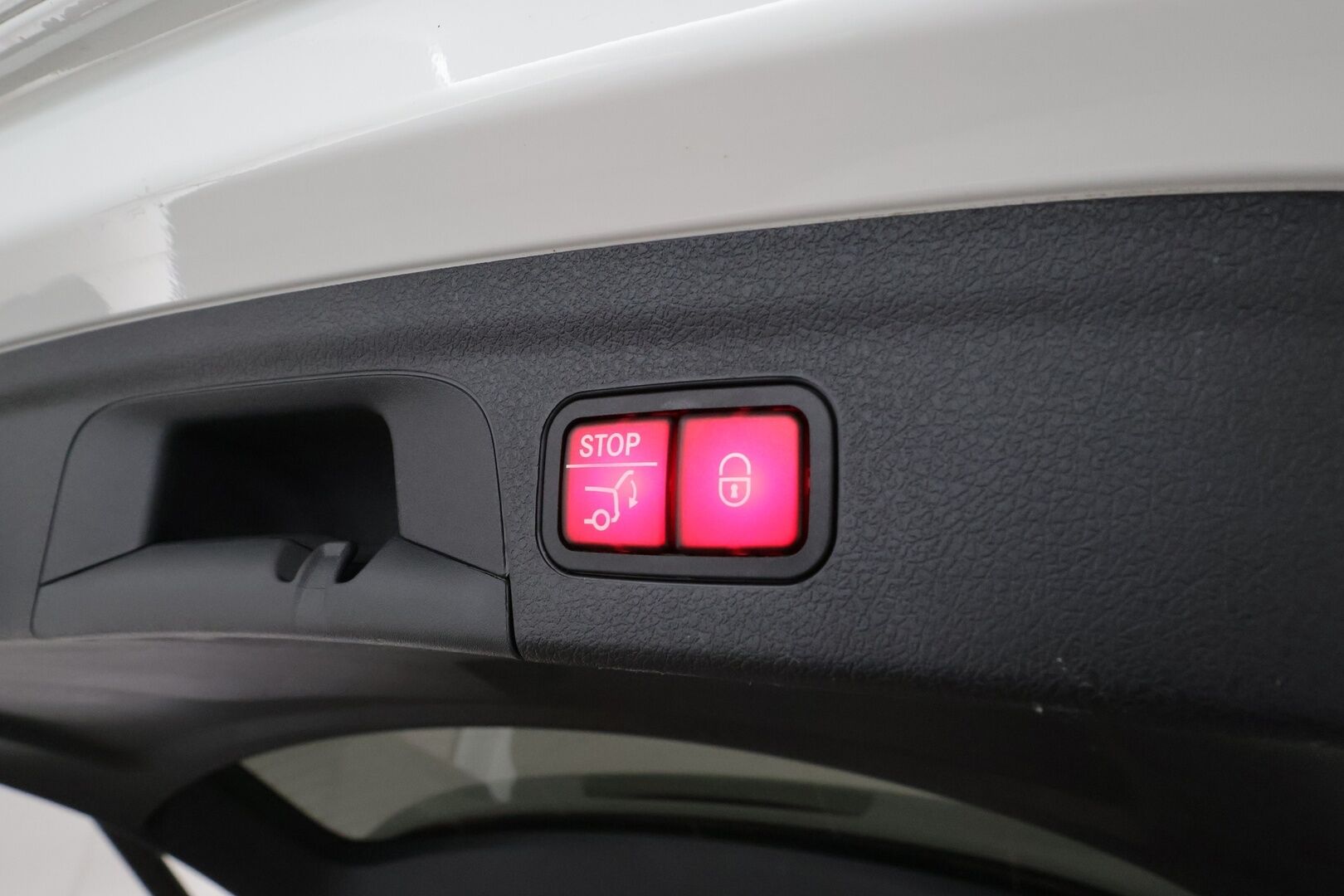 Mercedes-Benz GLE 2021 350 e 4MATIC EQ Power AMG *Distronic+ / Panorama / HUD / Multibeam / Airmatic / Night paketti / 360 Kamera / Vetokoukku* - Akku kuntotarkastettu SoH 96,8%