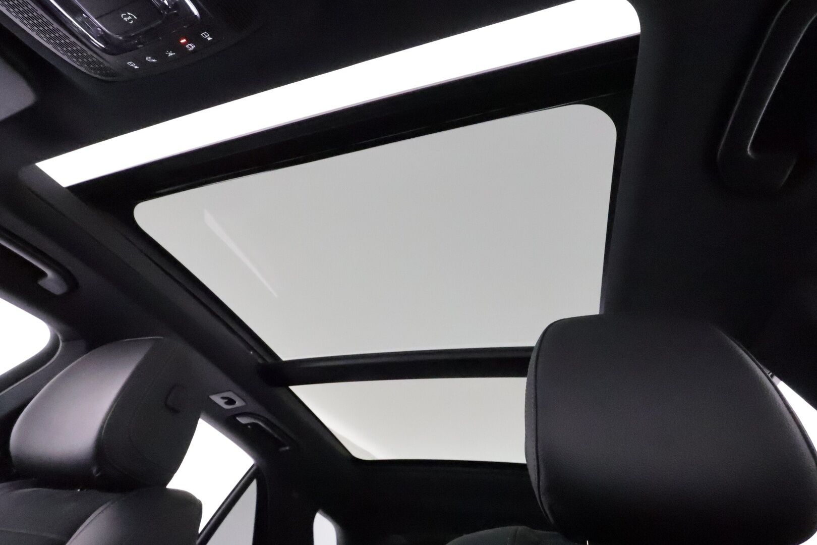 Mercedes-Benz GLE 2021 350 e 4MATIC EQ Power AMG *Distronic+ / Panorama / HUD / Multibeam / Airmatic / Night paketti / 360 Kamera / Vetokoukku* - Akku kuntotarkastettu SoH 96,8%