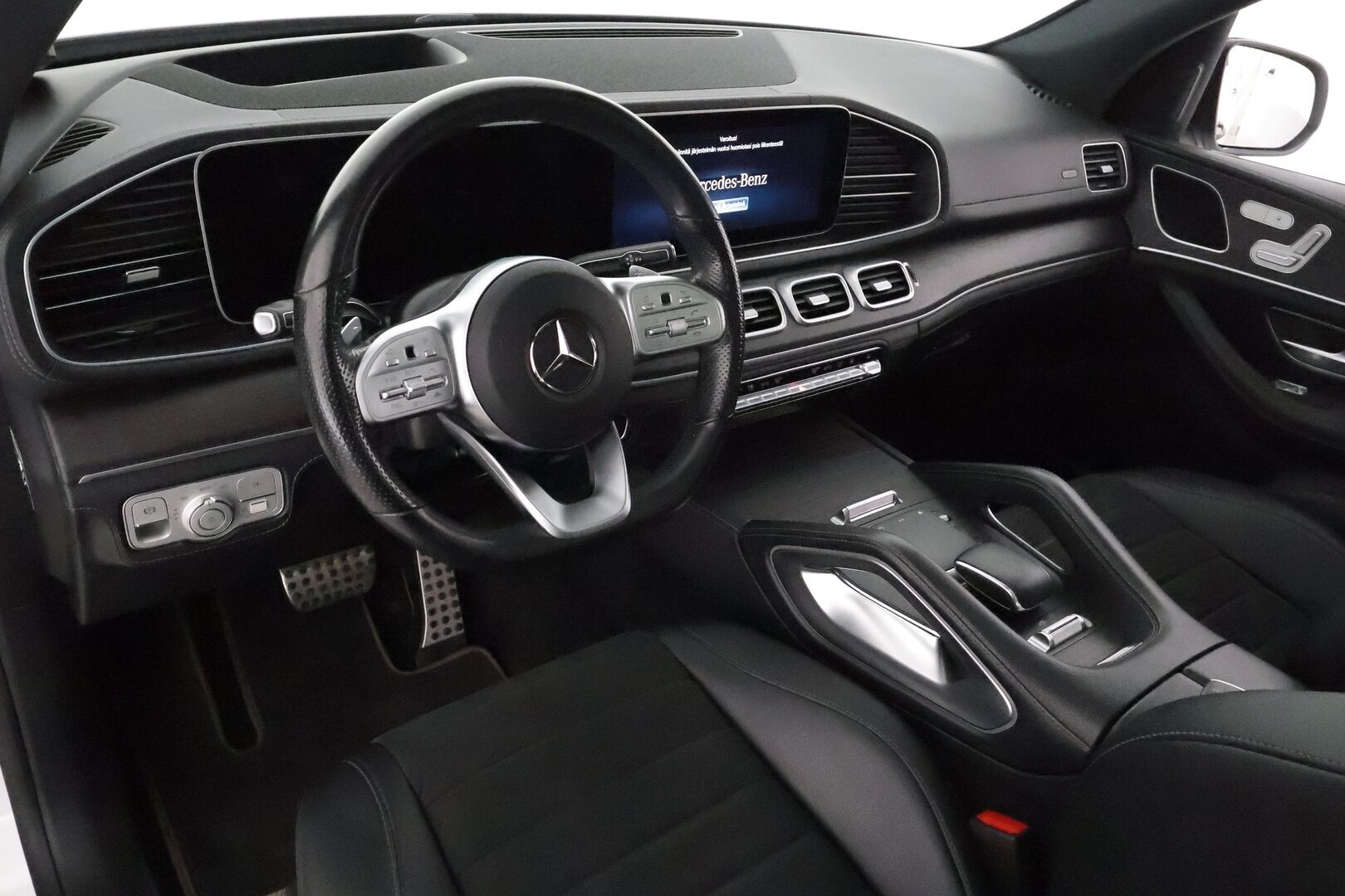 Mercedes-Benz GLE 2021 350 e 4MATIC EQ Power AMG *Distronic+ / Panorama / HUD / Multibeam / Airmatic / Night paketti / 360 Kamera / Vetokoukku* - Akku kuntotarkastettu SoH 96,8%
