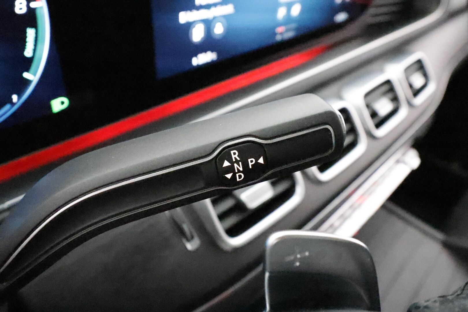 Mercedes-Benz GLE 2021 350 e 4MATIC EQ Power AMG *Distronic+ / Panorama / HUD / Multibeam / Airmatic / Night paketti / 360 Kamera / Vetokoukku* - Akku kuntotarkastettu SoH 96,8%