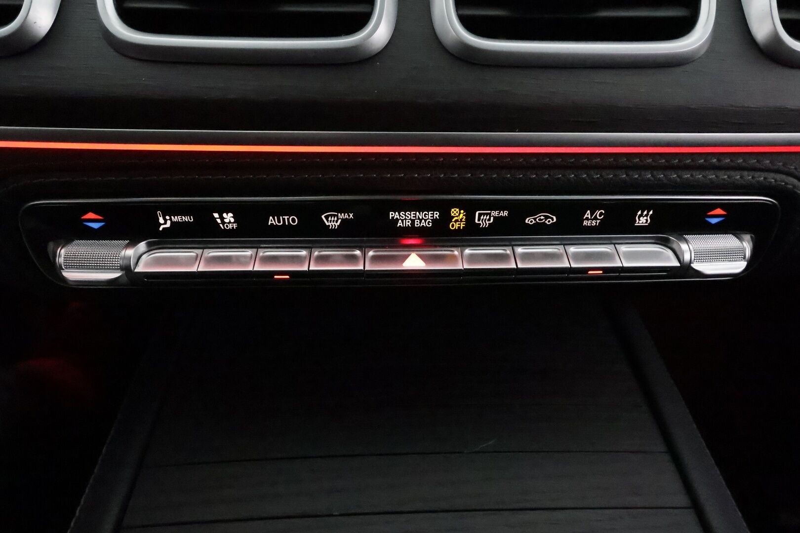 Mercedes-Benz GLE 2021 350 e 4MATIC EQ Power AMG *Distronic+ / Panorama / HUD / Multibeam / Airmatic / Night paketti / 360 Kamera / Vetokoukku* - Akku kuntotarkastettu SoH 96,8%