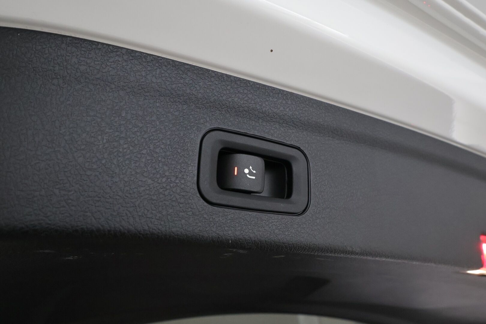 Mercedes-Benz GLE 2021 350 e 4MATIC EQ Power AMG *Distronic+ / Panorama / HUD / Multibeam / Airmatic / Night paketti / 360 Kamera / Vetokoukku* - Akku kuntotarkastettu SoH 96,8%