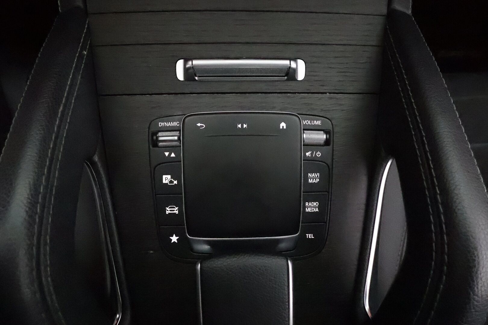 Mercedes-Benz GLE 2021 350 e 4MATIC EQ Power AMG *Distronic+ / Panorama / HUD / Multibeam / Airmatic / Night paketti / 360 Kamera / Vetokoukku* - Akku kuntotarkastettu SoH 96,8%