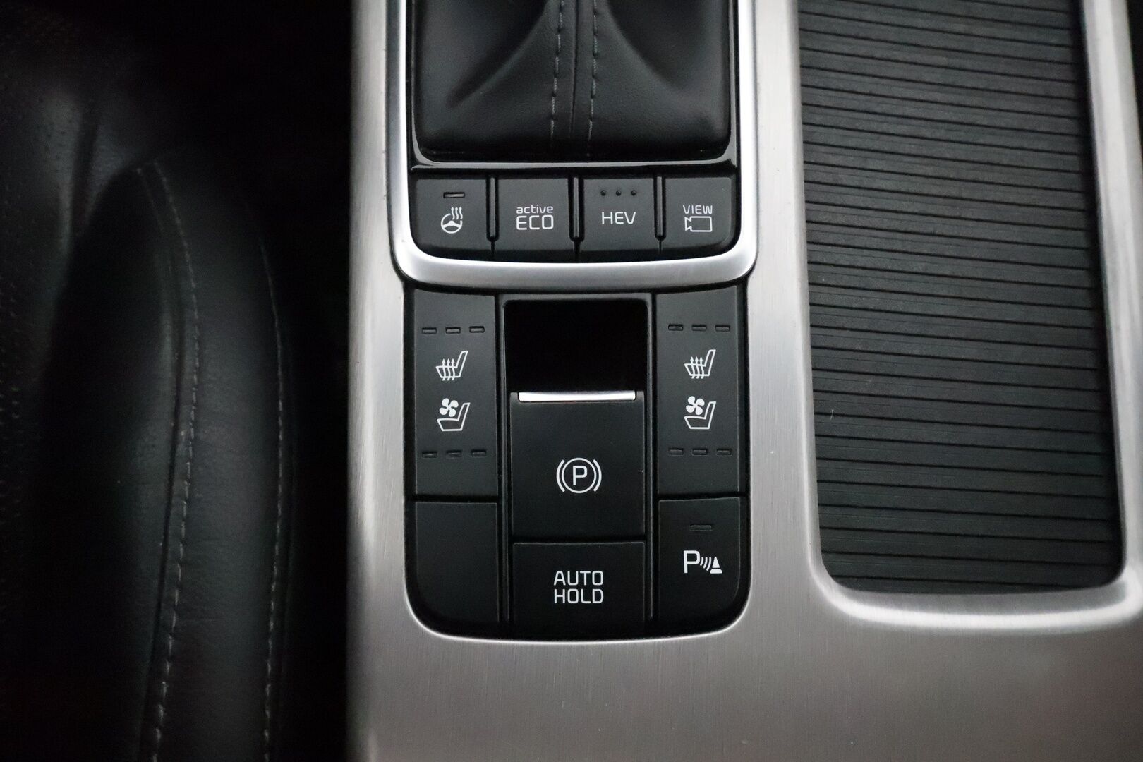 Kia Optima 2019 2,0 GDI PHEV Business Luxury SW A/T - Adapt.Vakkari / Harman&Kardon / Peruutuskamera / Vetokoukku / Ilmastoidut Nahat / Adapt.LED / Supervarusteet!