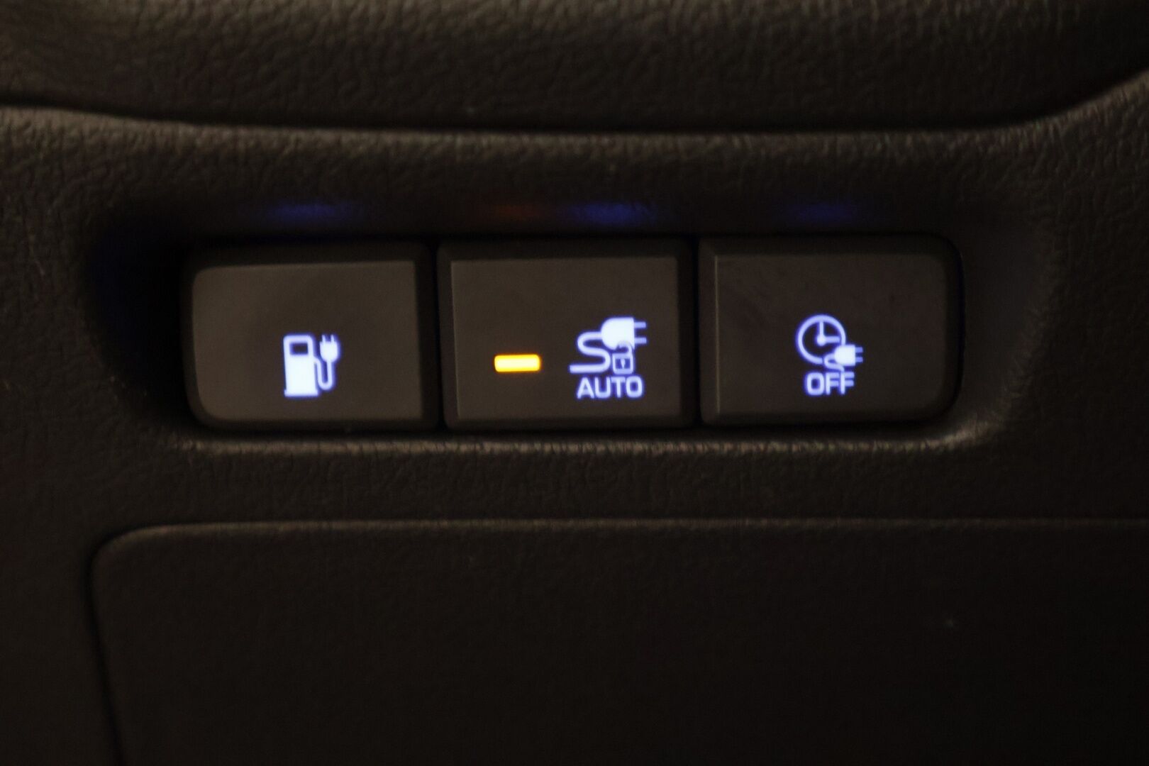 Hyundai IONIQ ELECTRIC 2019 Style * Adapt.Vakkari / P-Kamera / Ilmalämpöpumppu / Keyless / AppleCarPlay * - 2x Renkaat & Vanteet / Juuri katsastettu!