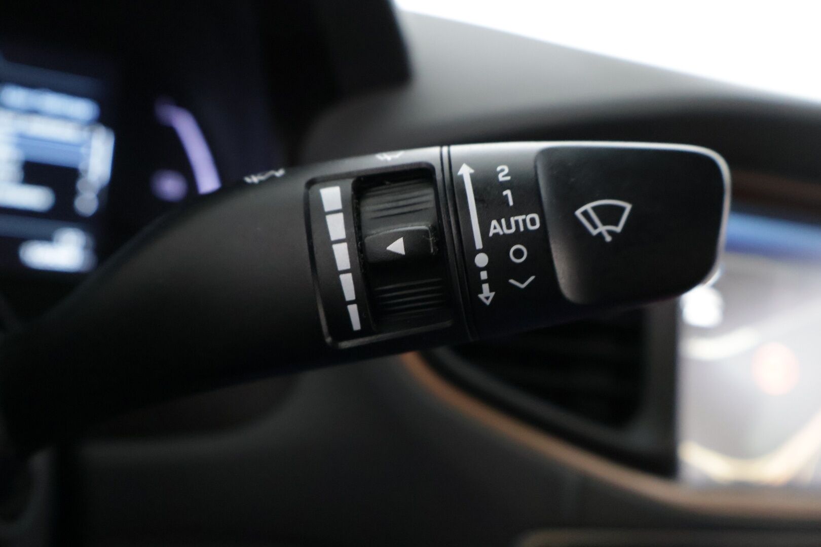 Hyundai IONIQ ELECTRIC 2019 IONIQ Style * Adapt.Vakkari / P-Kamera / Ilmalämpöpumppu / Keyless / AppleCarPlay * - 2x Renkaat & Vanteet / Juuri katsastettu!