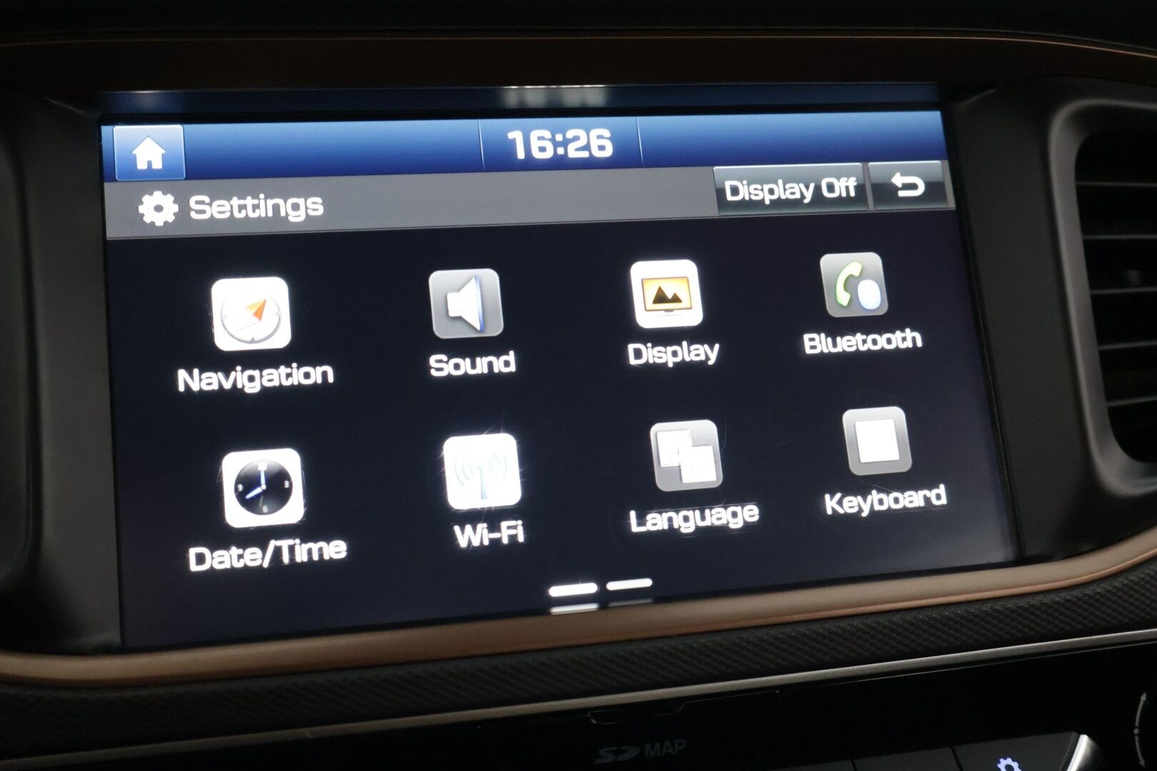 Hyundai IONIQ ELECTRIC 2019 Style * Adapt.Vakkari / P-Kamera / Ilmalämpöpumppu / Keyless / AppleCarPlay * - 2x Renkaat & Vanteet / Juuri katsastettu! - Osta nyt, maksa vasta ensi vuonna