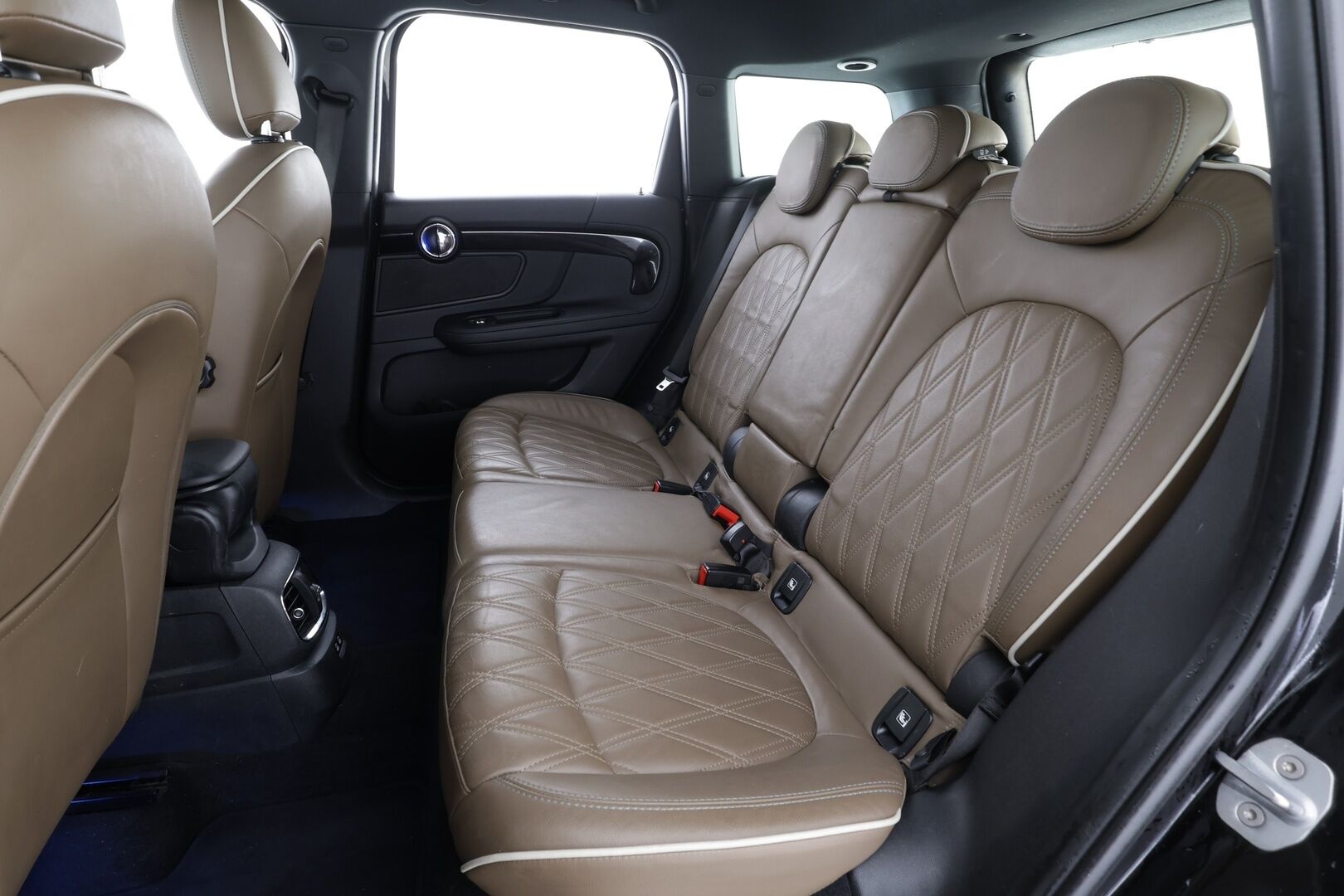 Mini Countryman 2019 Cooper SE ALL4 Maximise * ACC / LED / P.Kamera / Sportnahat / Navi / HUD / H&K / Keyless* - 2x Latauskaapelit / Kahdet renkaat / Merkkihuollettu - HULLUT JOULUT KORKOTARJOUS 2,49% 