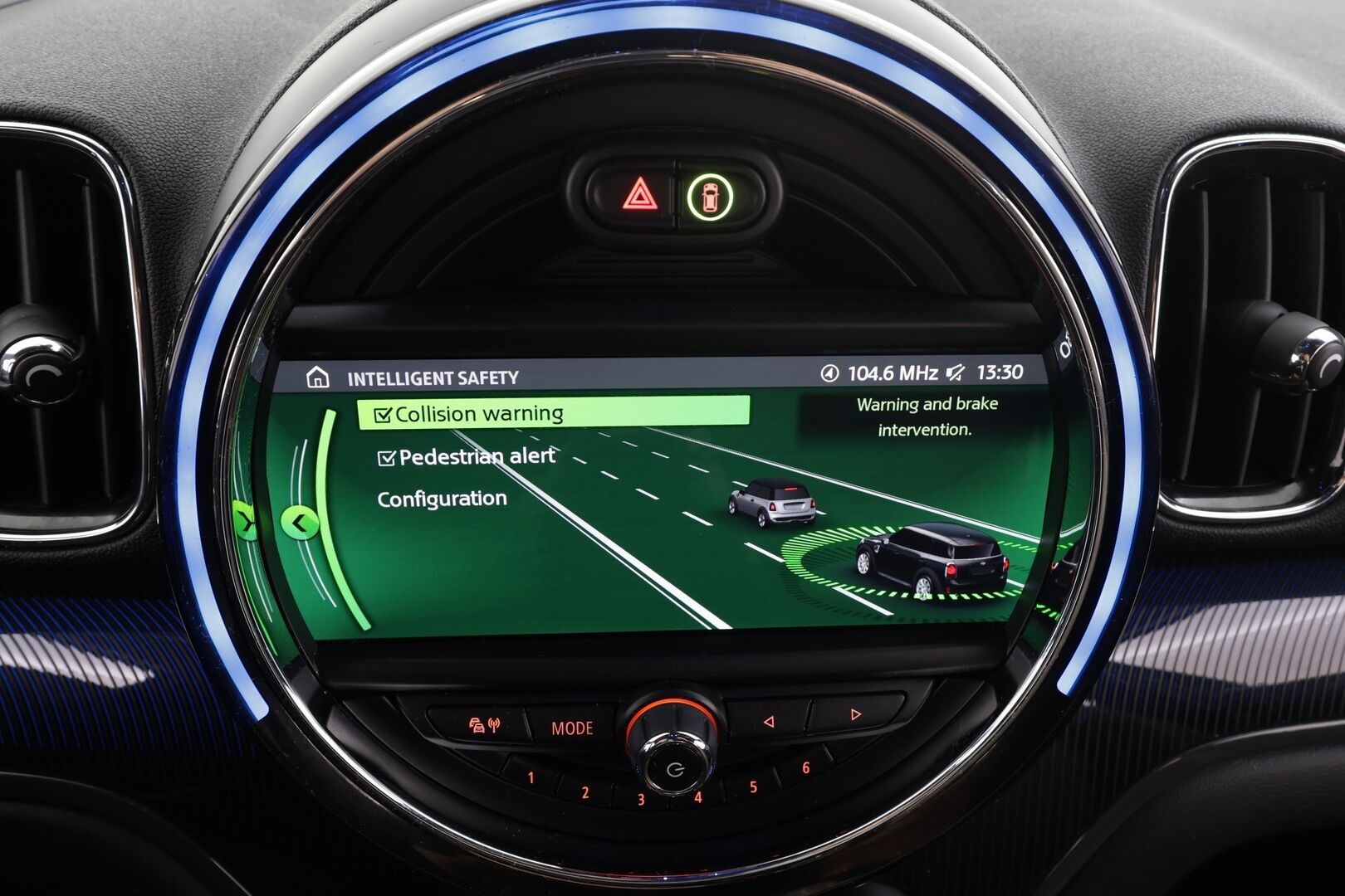 Mini Countryman 2019 Cooper SE ALL4 Maximise * ACC / LED / P.Kamera / Sportnahat / Navi / HUD / H&K / Keyless* - 2x Latauskaapelit / Kahdet renkaat / Merkkihuollettu - HULLUT JOULUT KORKOTARJOUS 2,49% 