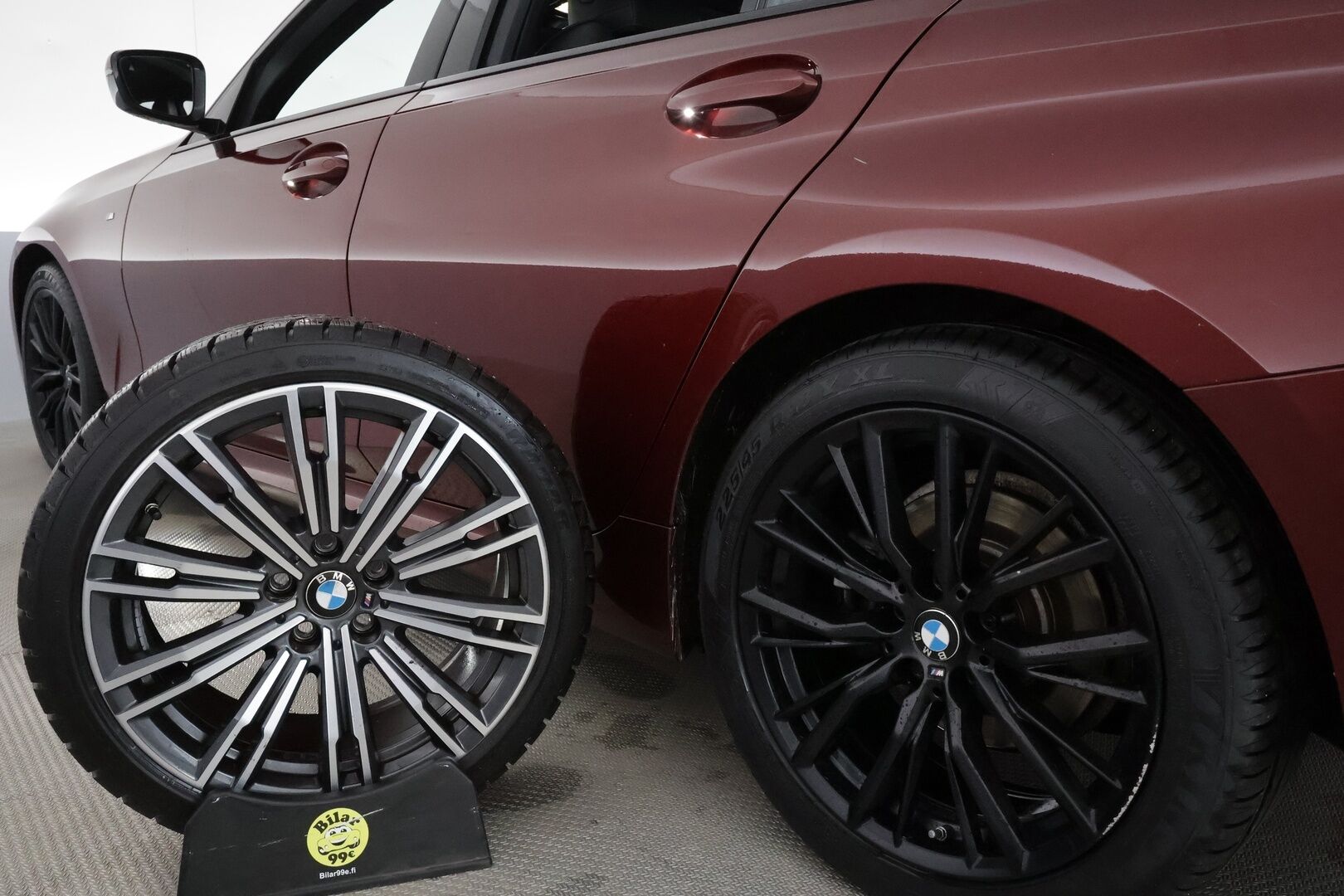 BMW 320 2022 G21 Touring 320d A xDrive Business M Sport MHEV *ACC / Hifi / Comfort Access / Adapt.LED / P.tutkat / Sporttinahat* - Suomi-auto / Kahdet renkaat aluvanteilla / Harvinainen yksilö - HULLU BLACKWEEK KORKOTARJOUS 2,49%