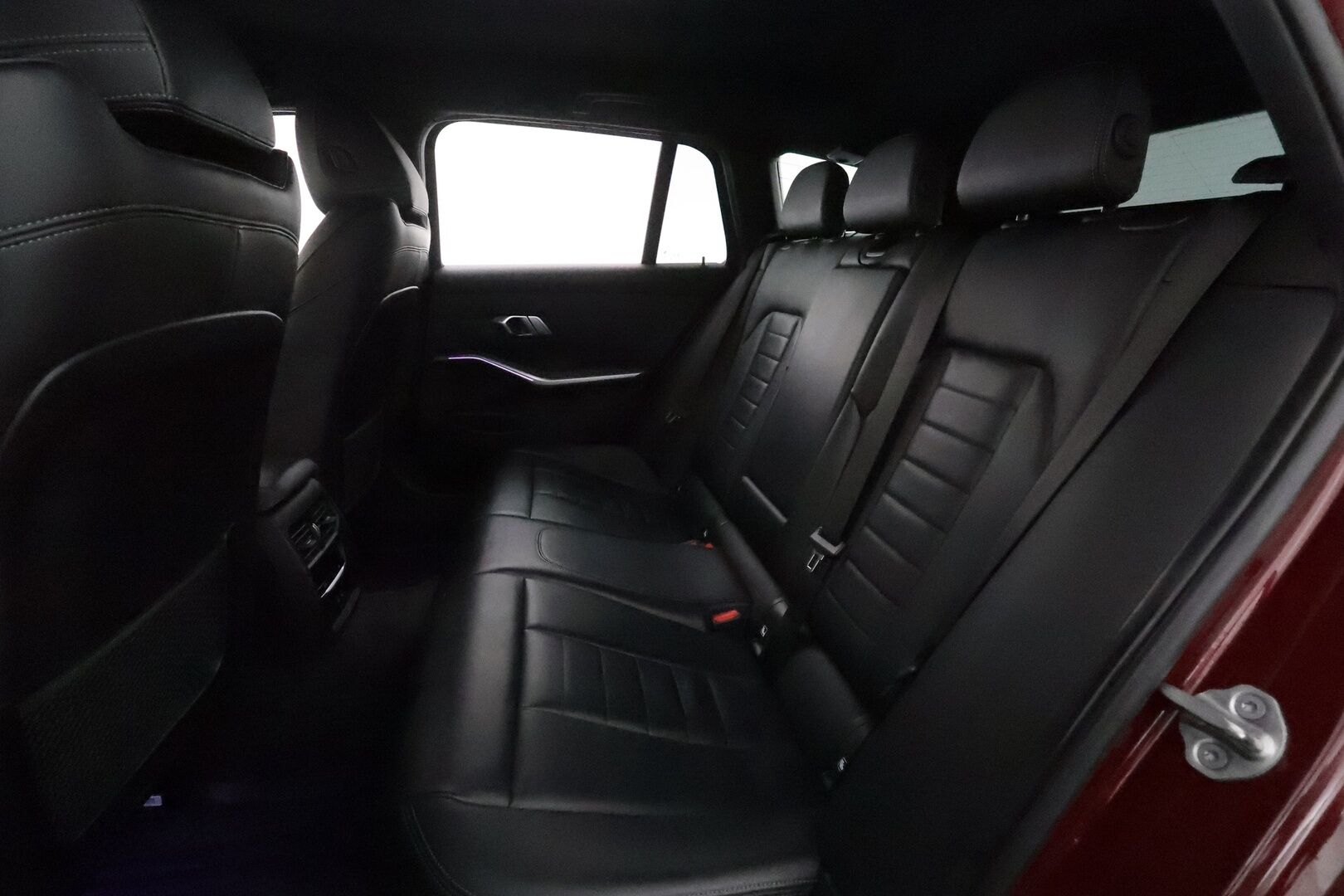 BMW 320 2022 G21 Touring 320d A xDrive Business M Sport MHEV *ACC / Hifi / Comfort Access / Adapt.LED / P.tutkat / Sporttinahat* - Suomi-auto / Kahdet renkaat aluvanteilla / Harvinainen yksilö - HULLU BLACKWEEK KORKOTARJOUS 2,49%