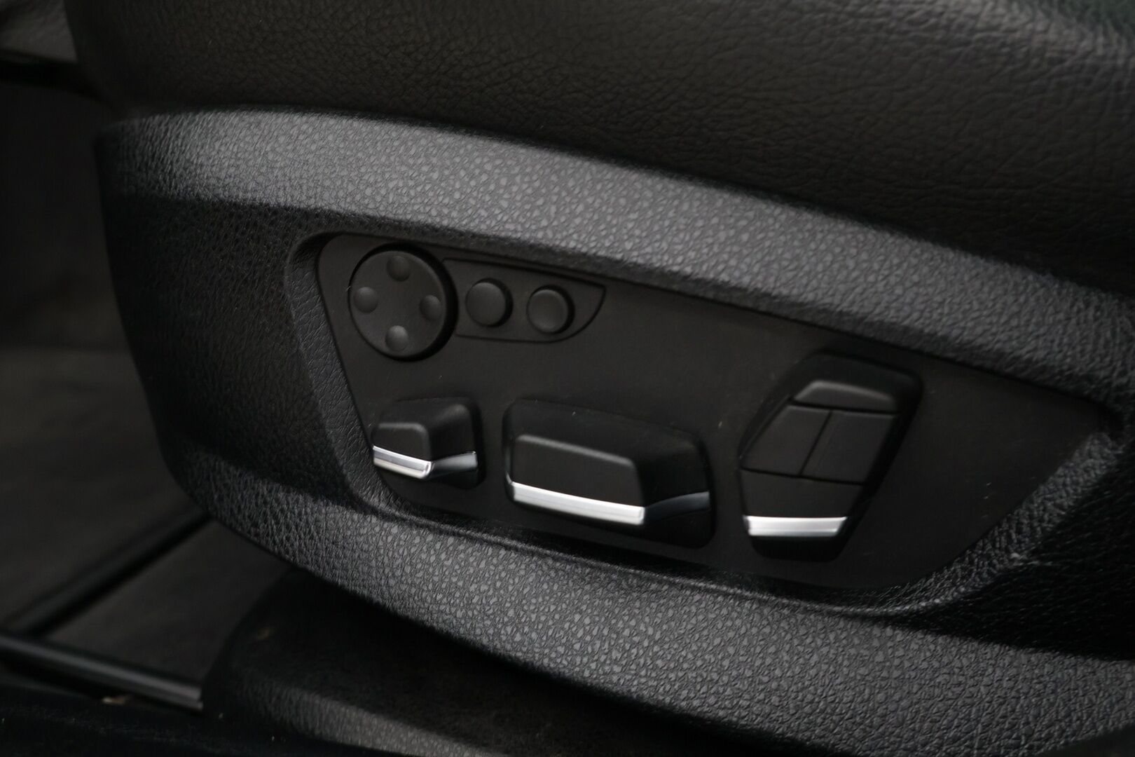 BMW 535 2012 TwinPower Turbo Sport A xDrive F11 Touring M-Sport look// ACC/ Panoraama katto/ Sähköpenkit muistilla