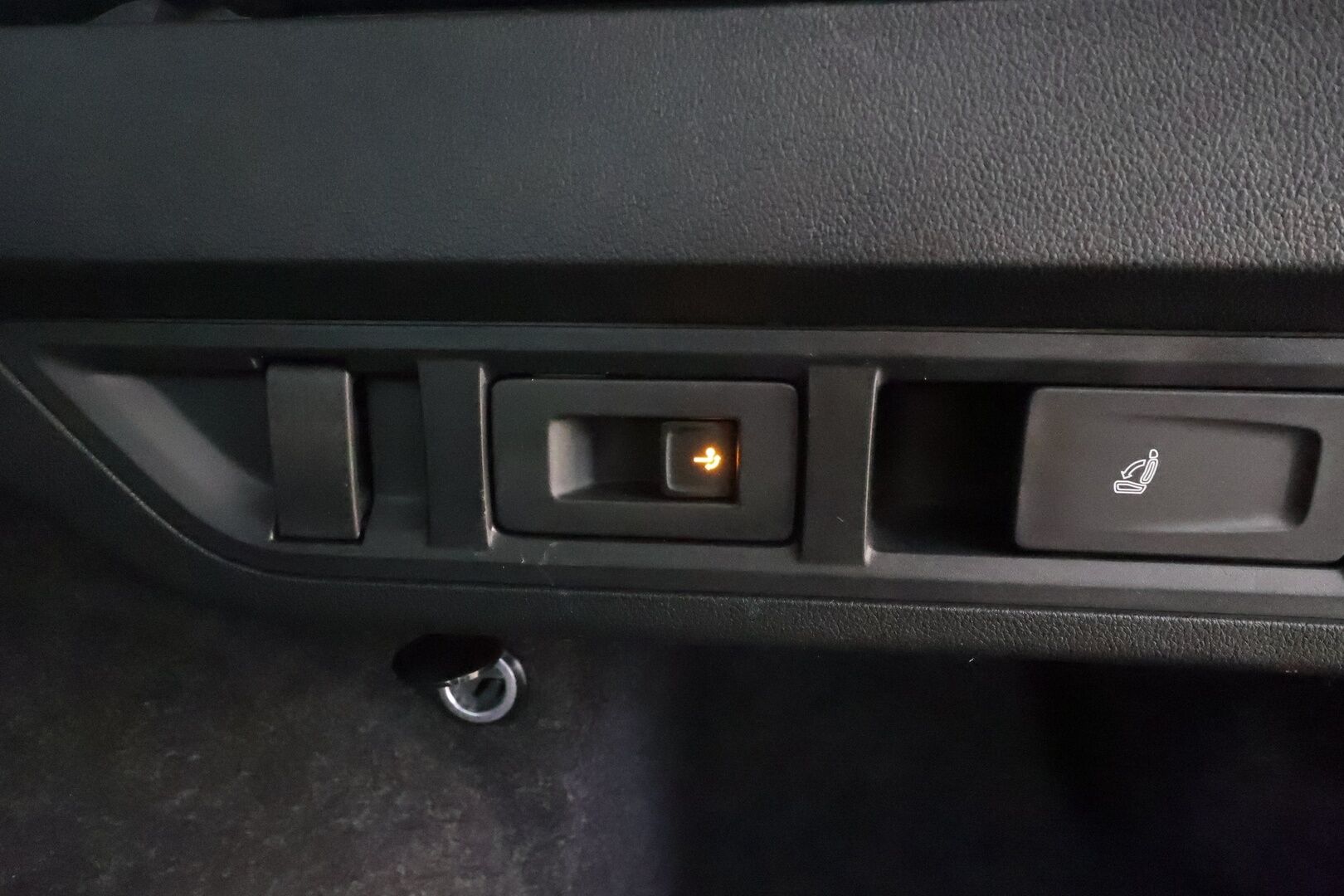 Skoda Octavia 2021 Combi 2.0 TDI 150 4x4 Style DSG * ACC / P.kamera / Matrix LED / Koukku / Webasto / Keyless / Navi * - 1.Om Suomi-auto / Kahdet renkaat aluvanteilla - HULLUT AVAJAISHULINAT KORKOTARJOUS 3,29 %