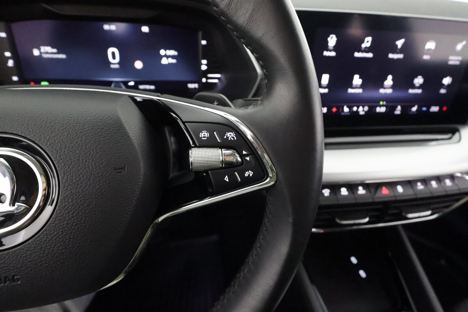 Skoda Octavia 2021 Combi 2.0 TDI 150 4x4 Style DSG - 1.Om Suomi-auto | ACC | P.kamera | Matrix LED | Koukku | Webasto | Keyless | NAVI