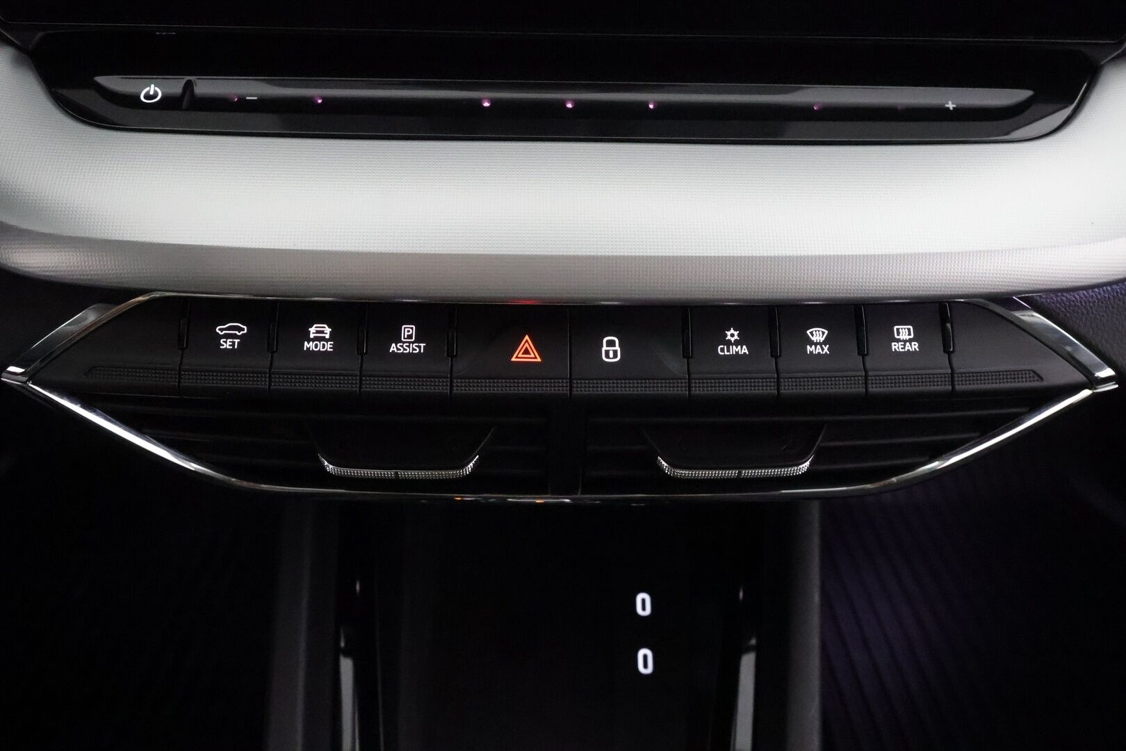 Skoda Octavia 2021 Combi 2.0 TDI 150 4x4 Style DSG * ACC / P.kamera / Matrix LED / Koukku / Webasto / Keyless / Navi * - 1.Om Suomi-auto / Kahdet renkaat aluvanteilla - HULLUT AVAJAISHULINAT KORKOTARJOUS 3,29 %