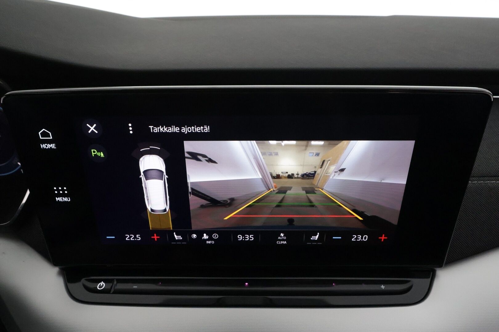 Skoda Octavia 2021 Combi 2.0 TDI 150 4x4 Style DSG * ACC / P.kamera / Matrix LED / Koukku / Webasto / Keyless / Navi * - 1.Om Suomi-auto / Kahdet renkaat aluvanteilla 