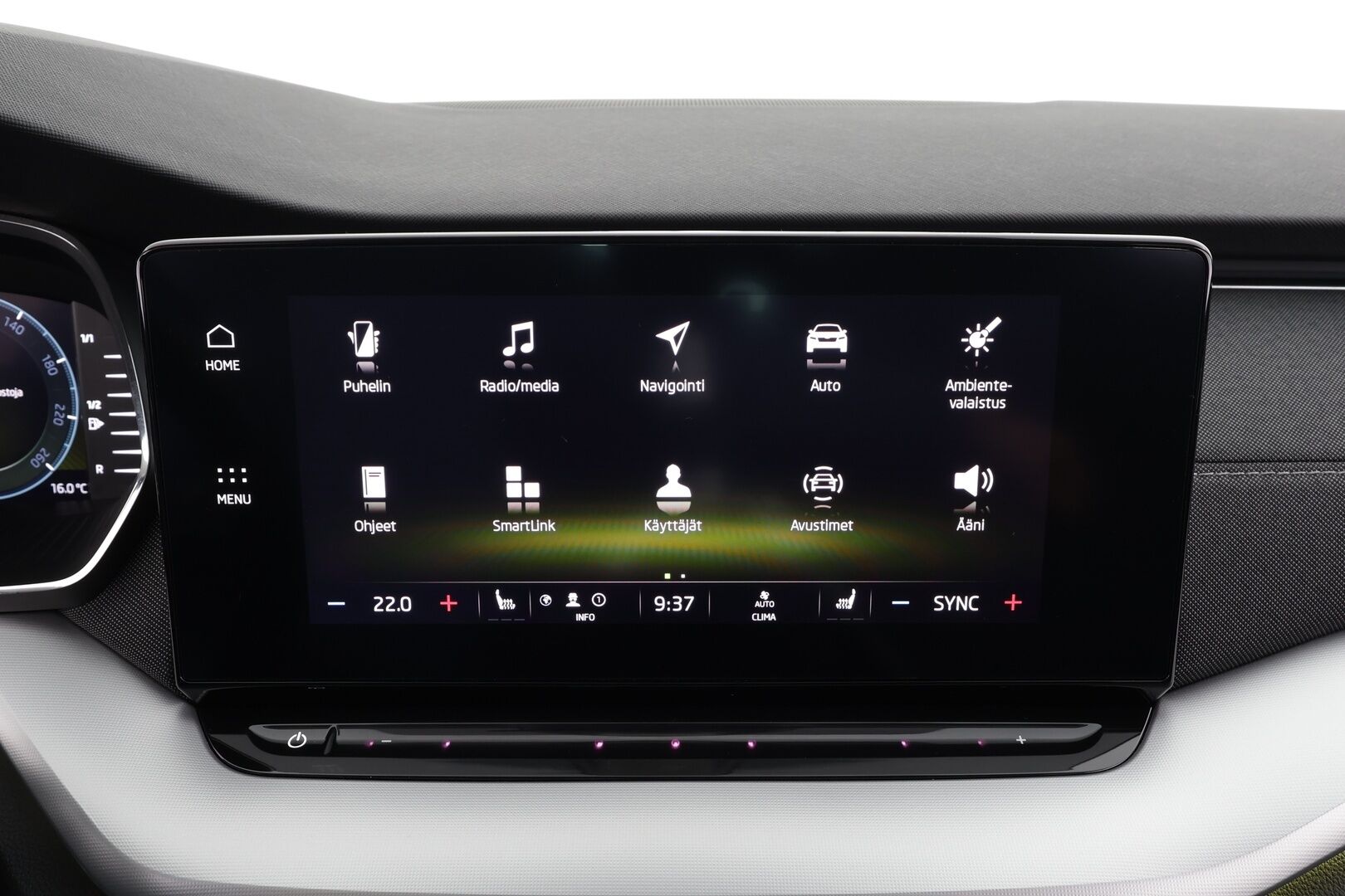 Skoda Octavia 2022 1.5 TSI Style eTEC DSG * ACC / P.kamera / Matrix LED / Webasto / Navi / Hierovat penkit / KeylessGo / Sähköluukku / Digimittaristo * - 1.Om Suomi-auto / Kahdet renkaat aluvanteilla / Merkkihuollettu